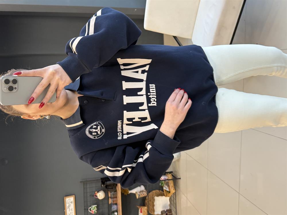 Yakasi Düğmeli̇ Laci̇vert Sweatshirt