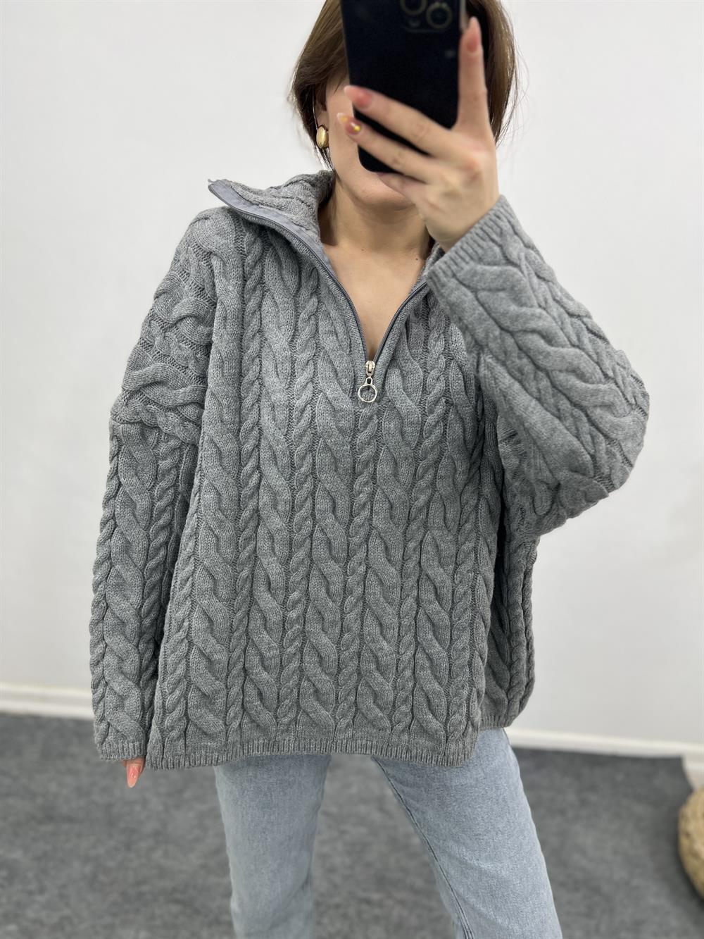 Yakasi Fermuarli Gri̇ Kazak