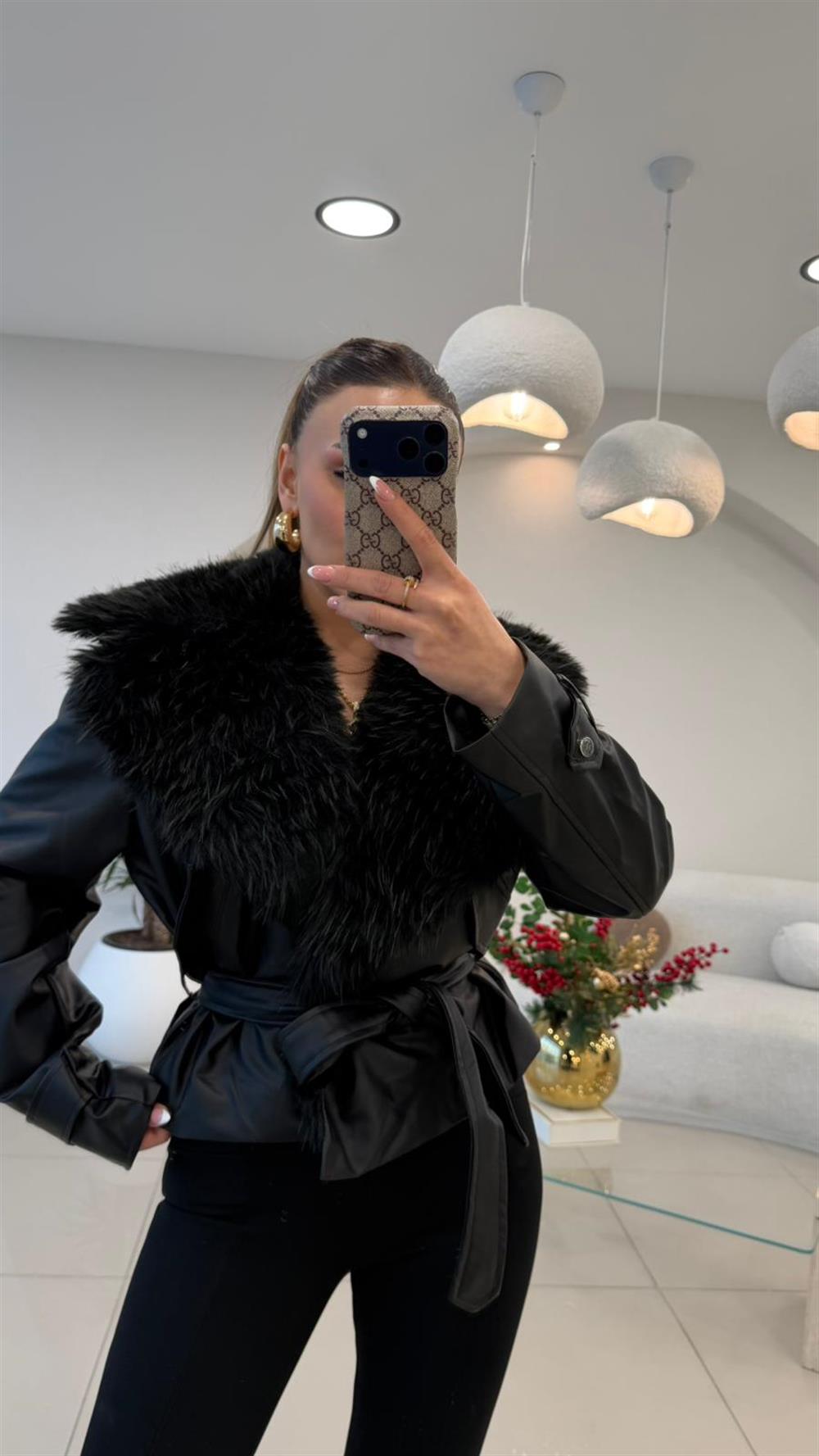 YAKASI KÜRKLÜ DERİ CEKET