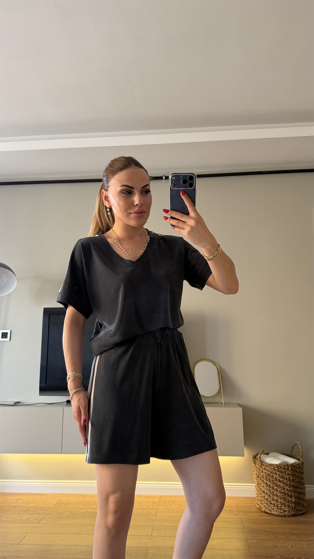 Yanları Şerit Detaylı Şortlu Takım Antrasit