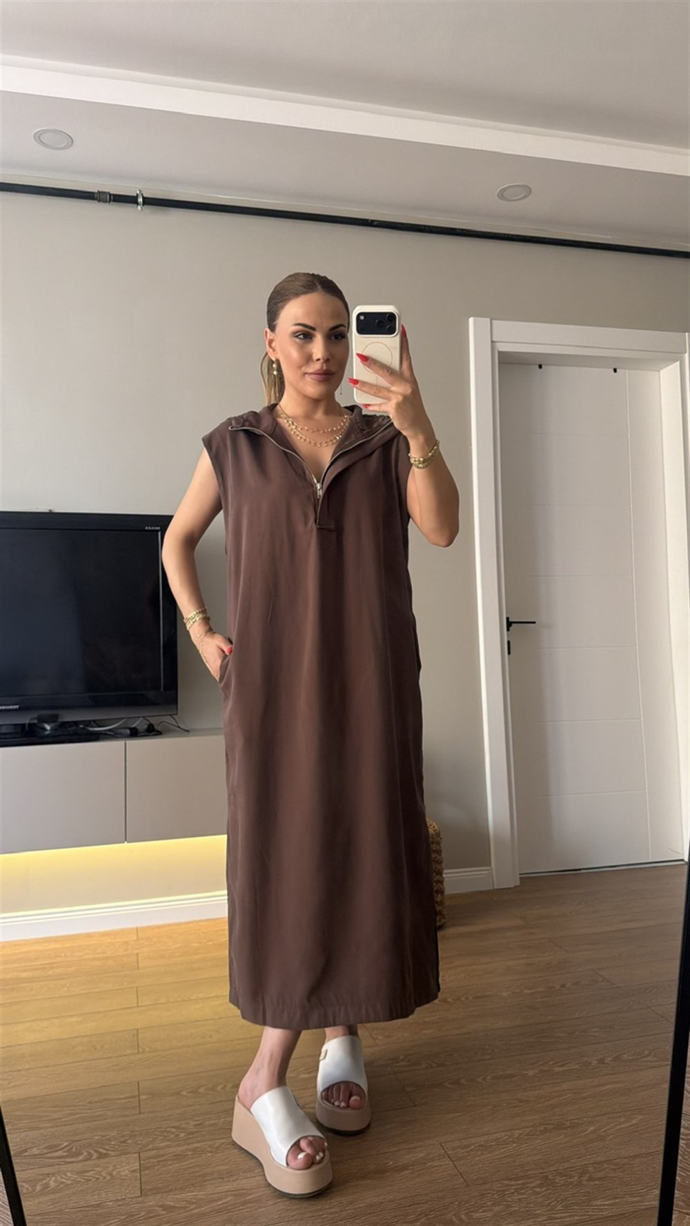 Yarım Fermuarlı Kapşonlu Tensel Elbise Kahverengi