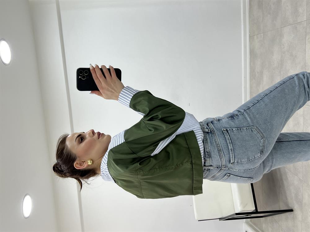 Yeşi̇l Çi̇zgi̇li̇ Twi̇st Model Gömlek