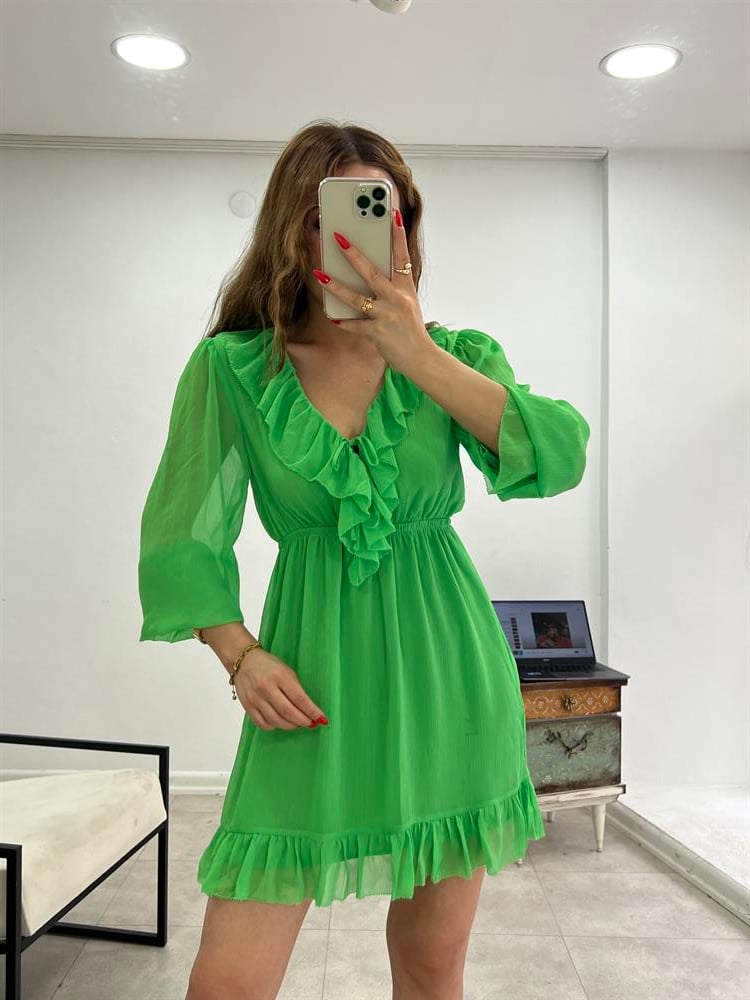 Yeşi̇l Firfirli Şifon Elbi̇se