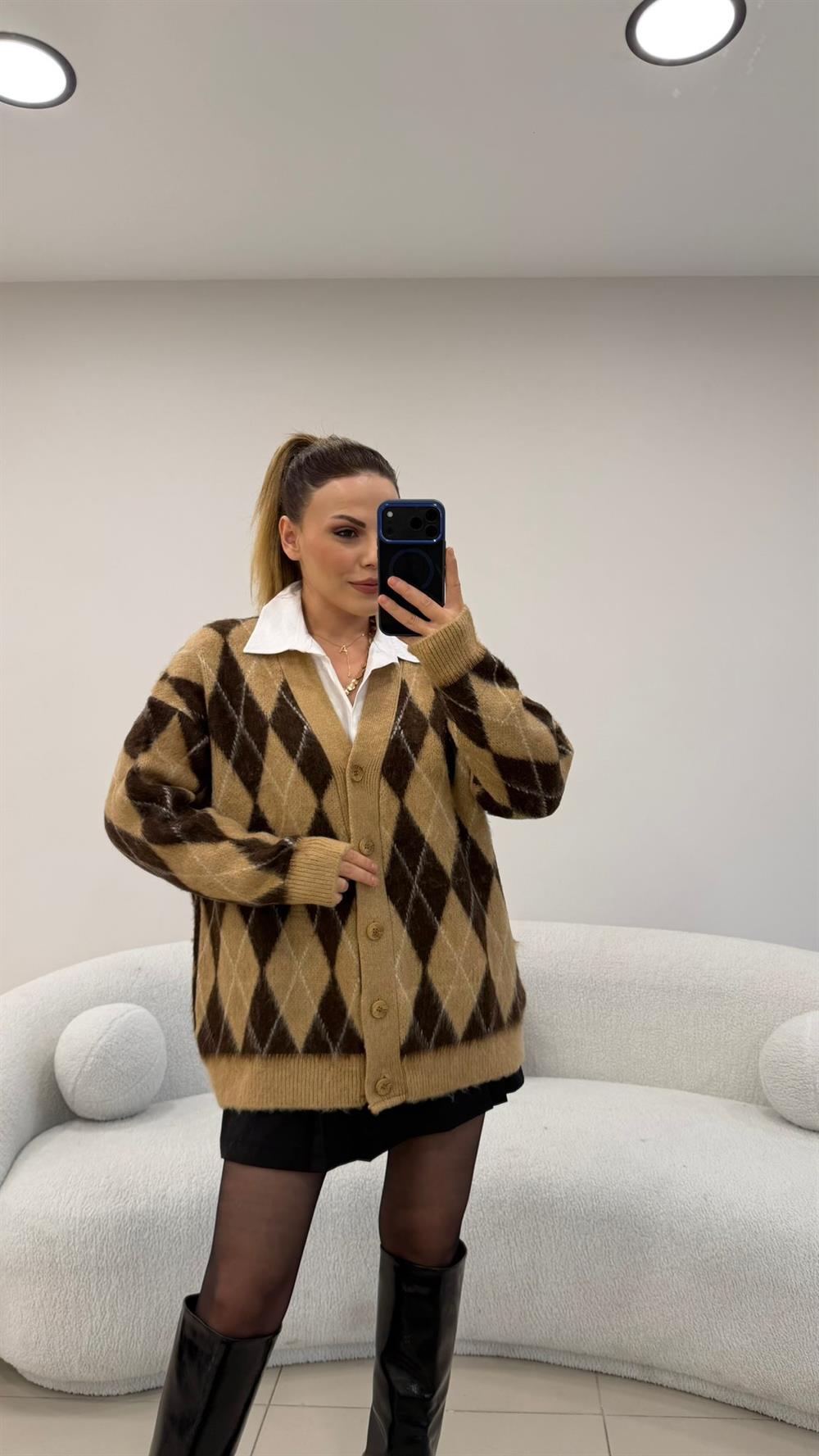 YUMOŞ DOKU BAKLAVA DESENLİ HIRKA KAHVE-CAMEL