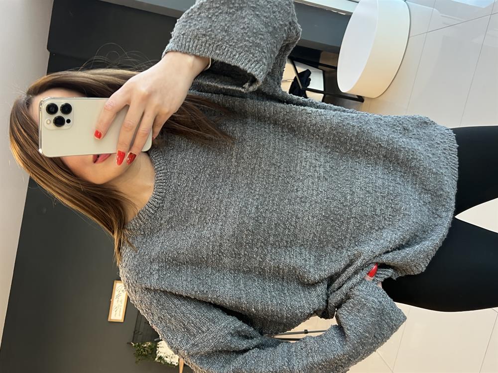 Yumuşak Dokulu Basi̇c Kazak Gri̇