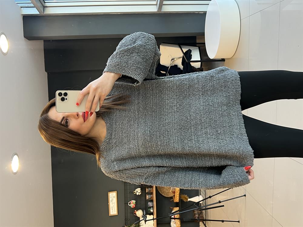 Yumuşak Dokulu Basi̇c Kazak Gri̇