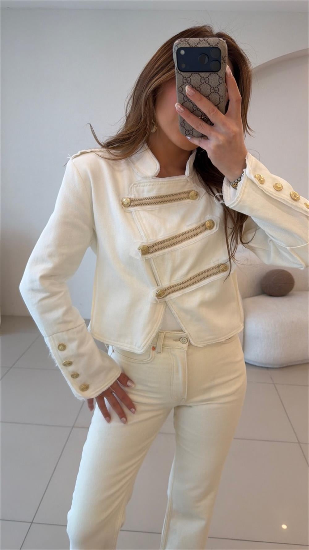 ZR MODEL GOLD DÜĞMELİ KRUVAZE CEKET EKRU