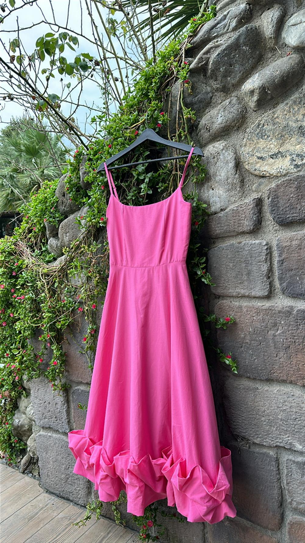 Alti Firfirli Askili Elbi̇se Pembe · 6