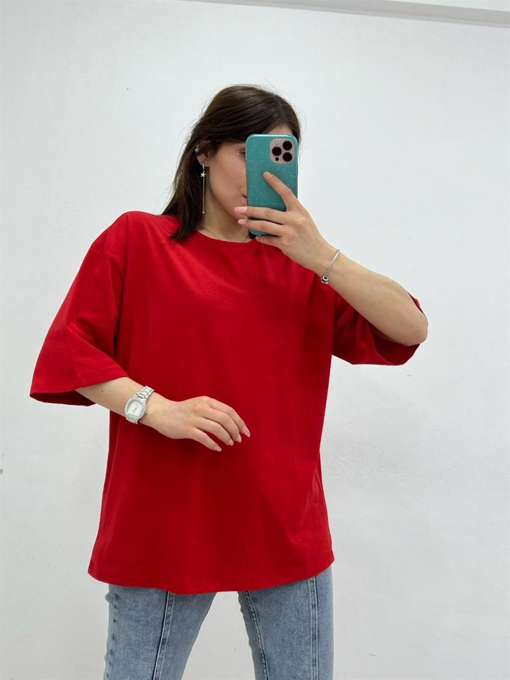 ARKASI YAZILI KIRMIZI BASİC TİŞÖRT