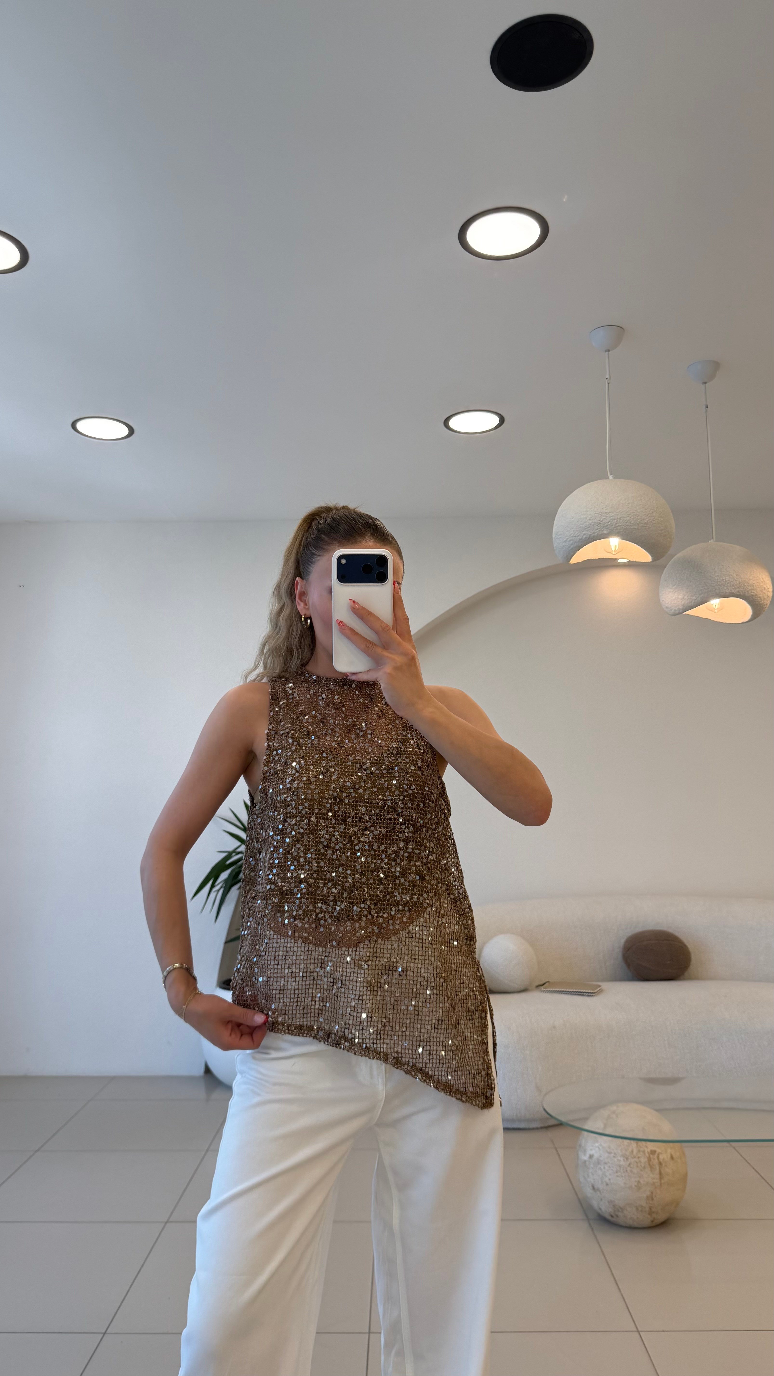 ATLETLİ PAYET DETAYLI BLUZ KAHVE