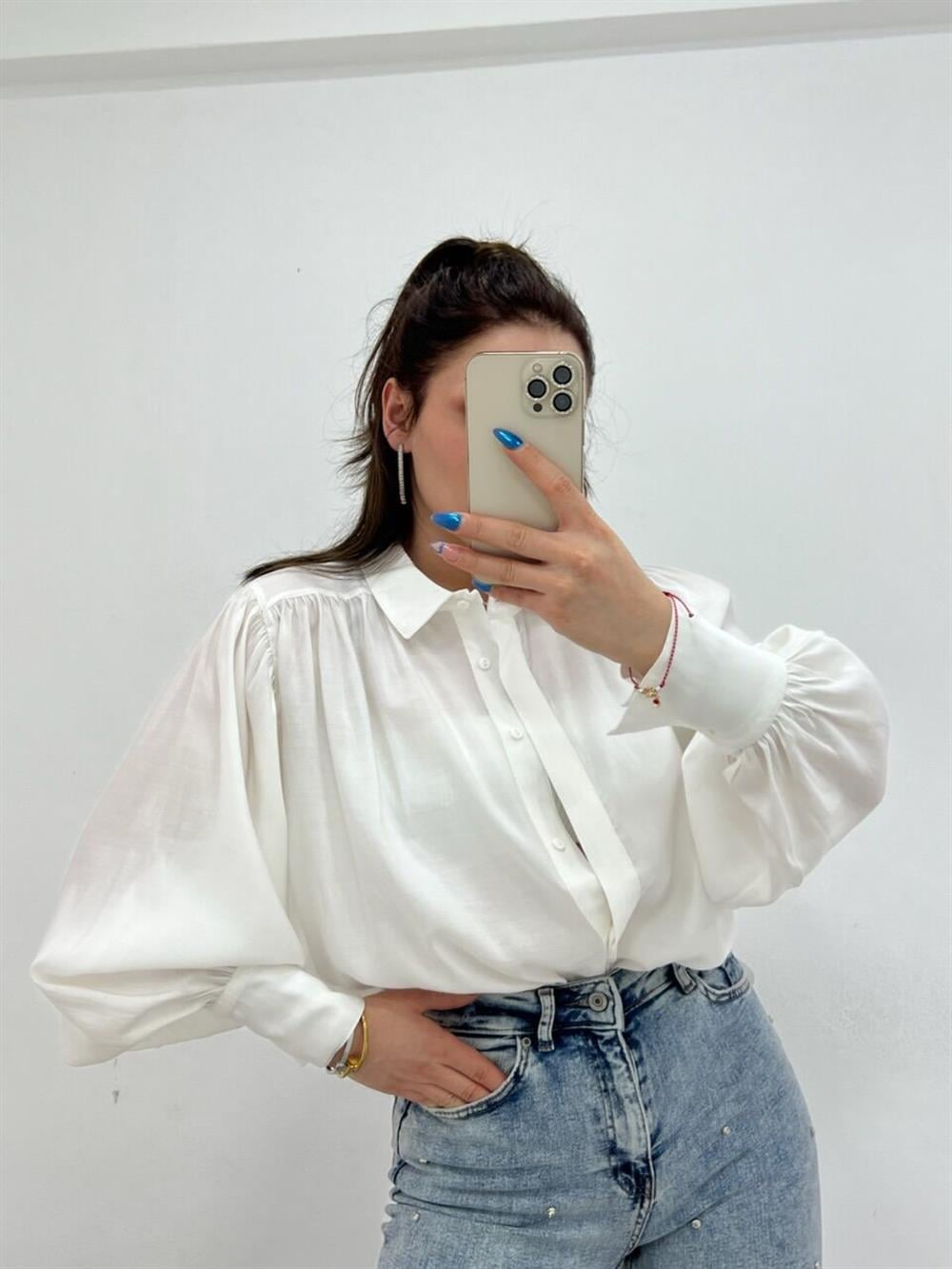 BEYAZ BALON KOL GÖMLEK