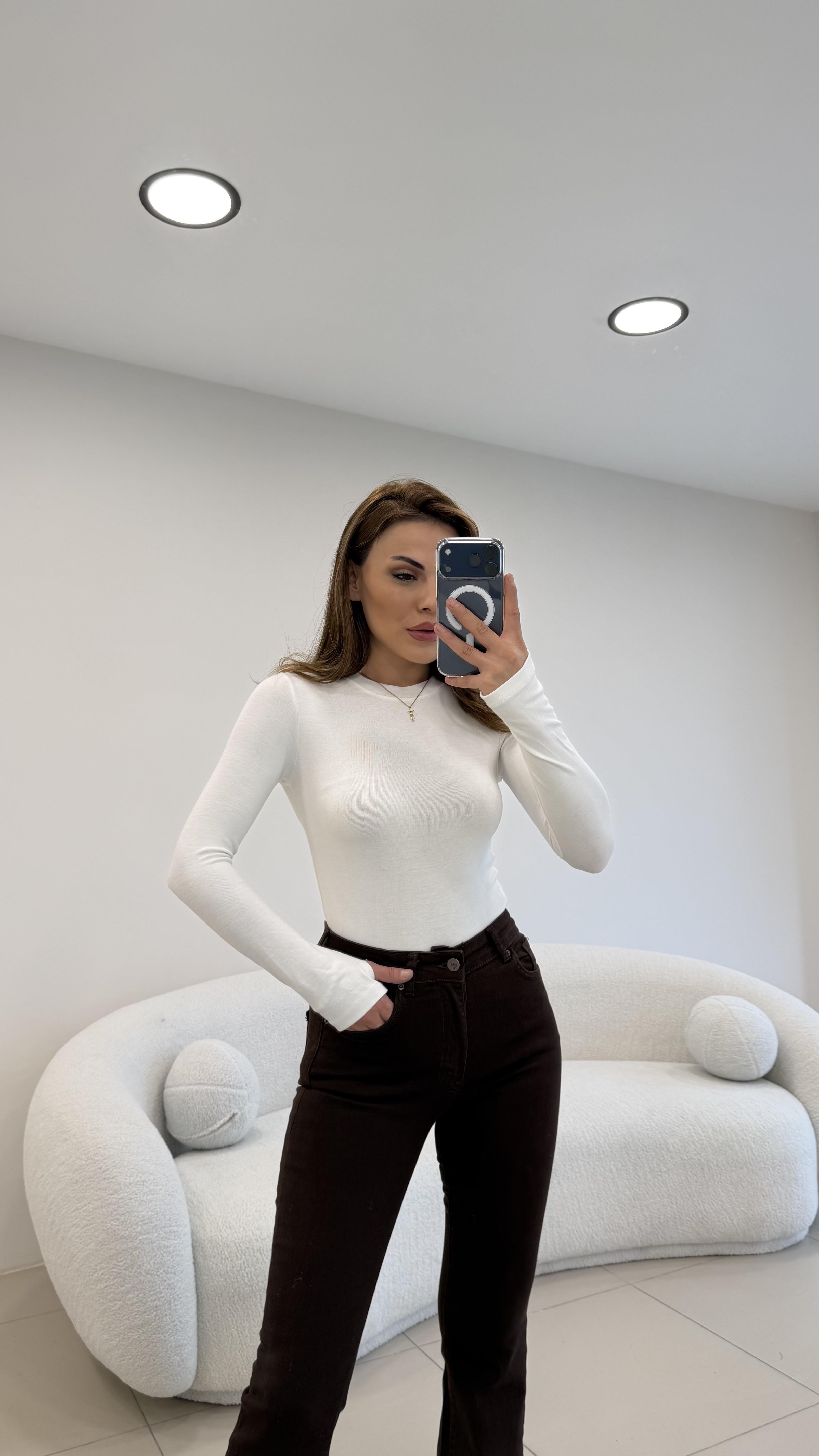 BİSİKLET YAKA UZUN KOL PARMAKLI BADY BEYAZ