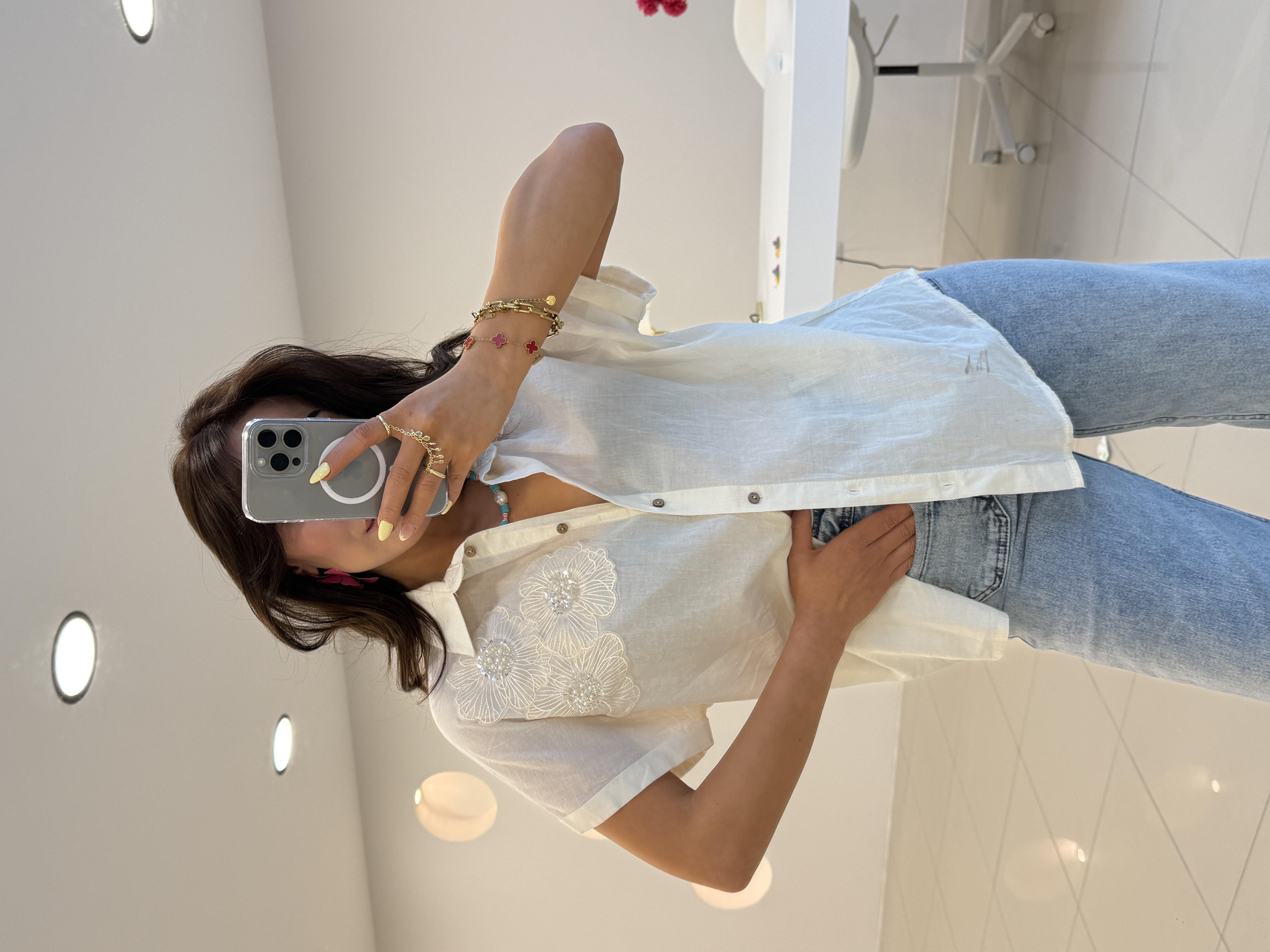 ÇİÇEK DETAYLI KETEN GÖMLEK