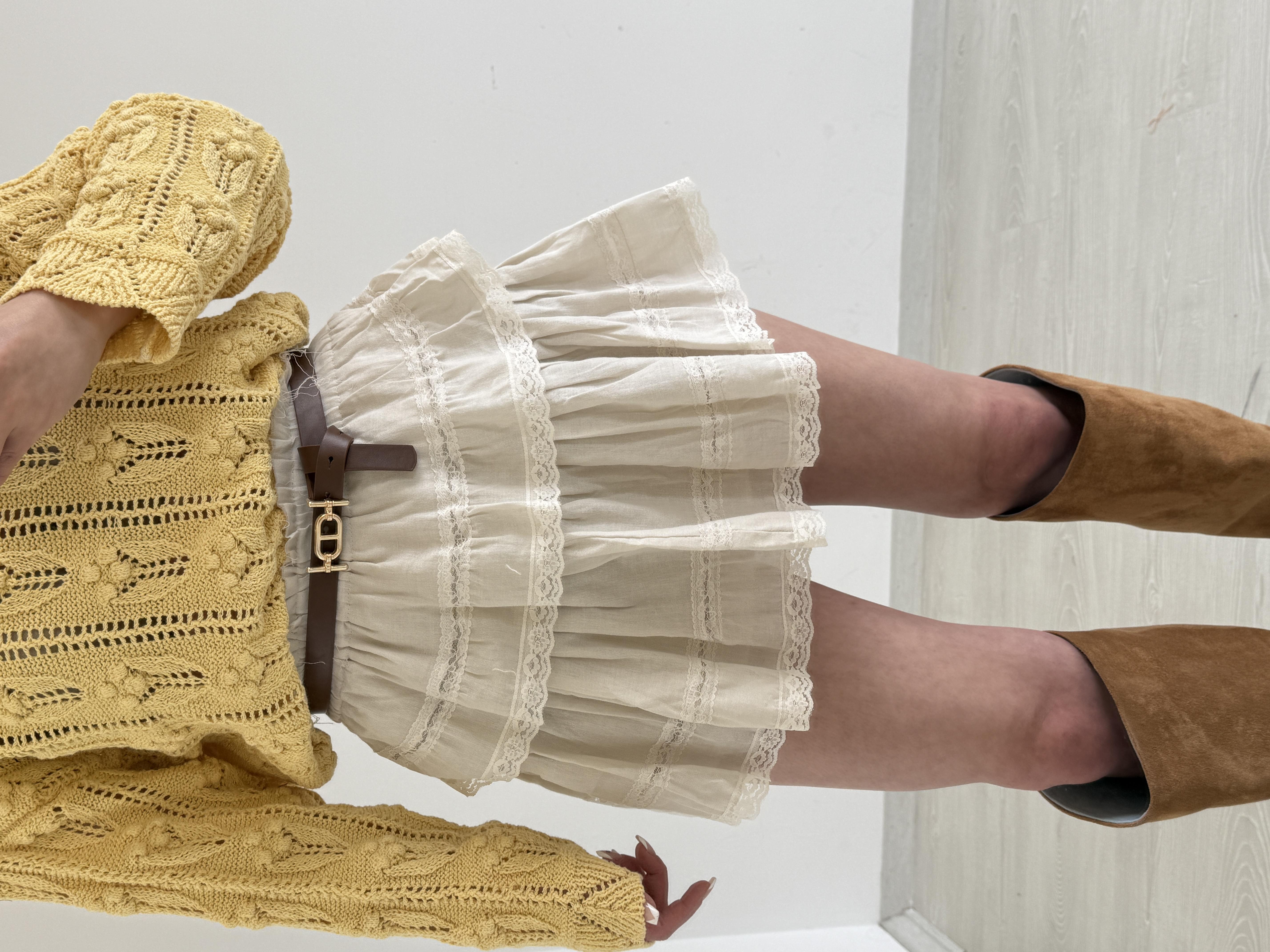 DANTEL GEÇİŞLİ MİNİ ETEK