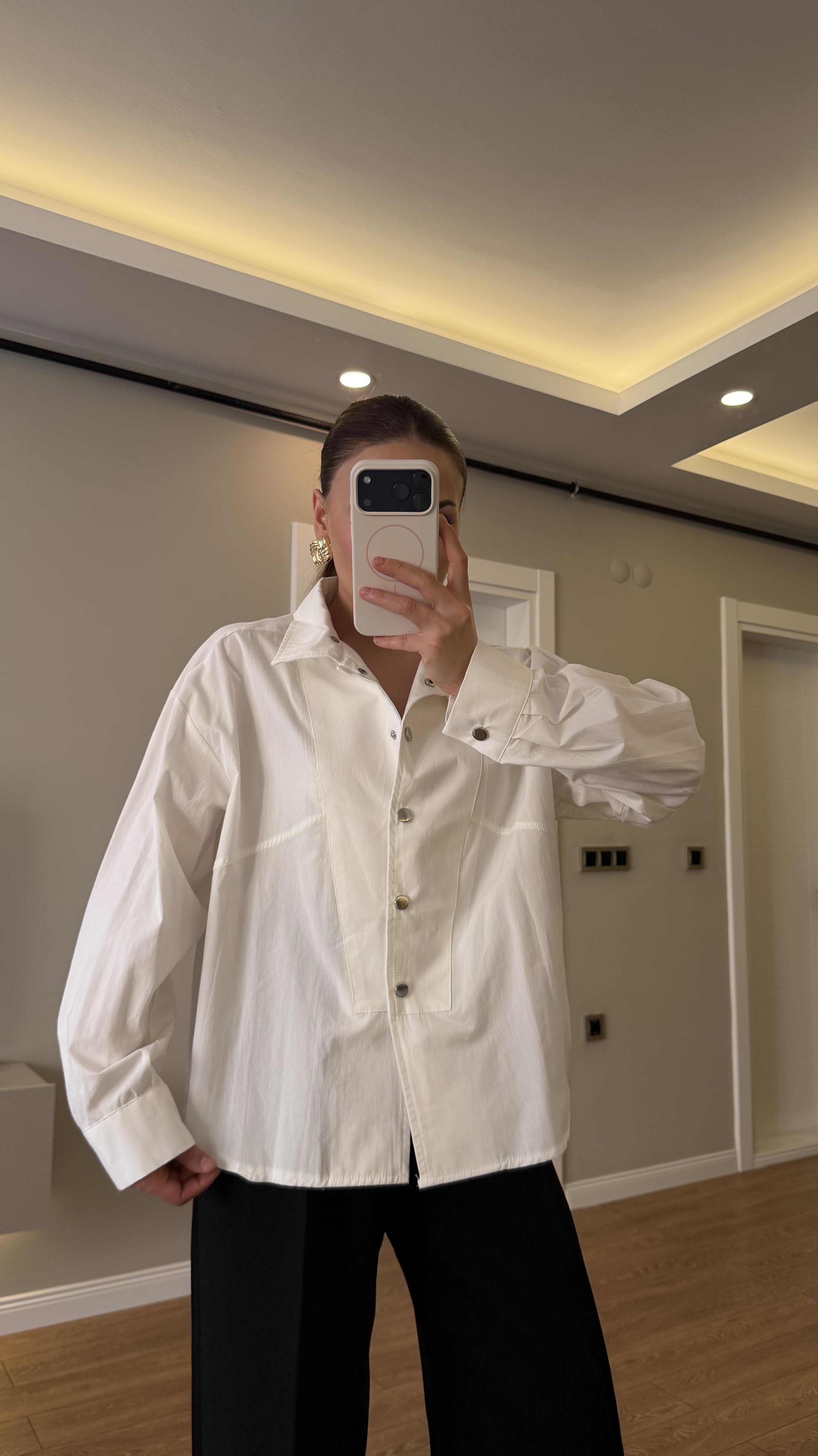 Dik Yaka Çıtlı Poplin Gömlek Beyaz