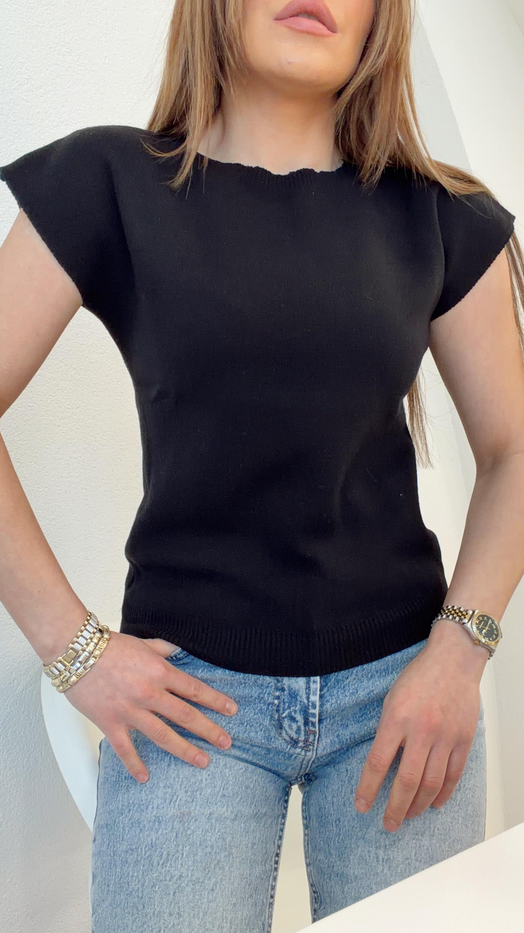 DÜŞÜK KOL SİYAH PAMUK TRİKO 