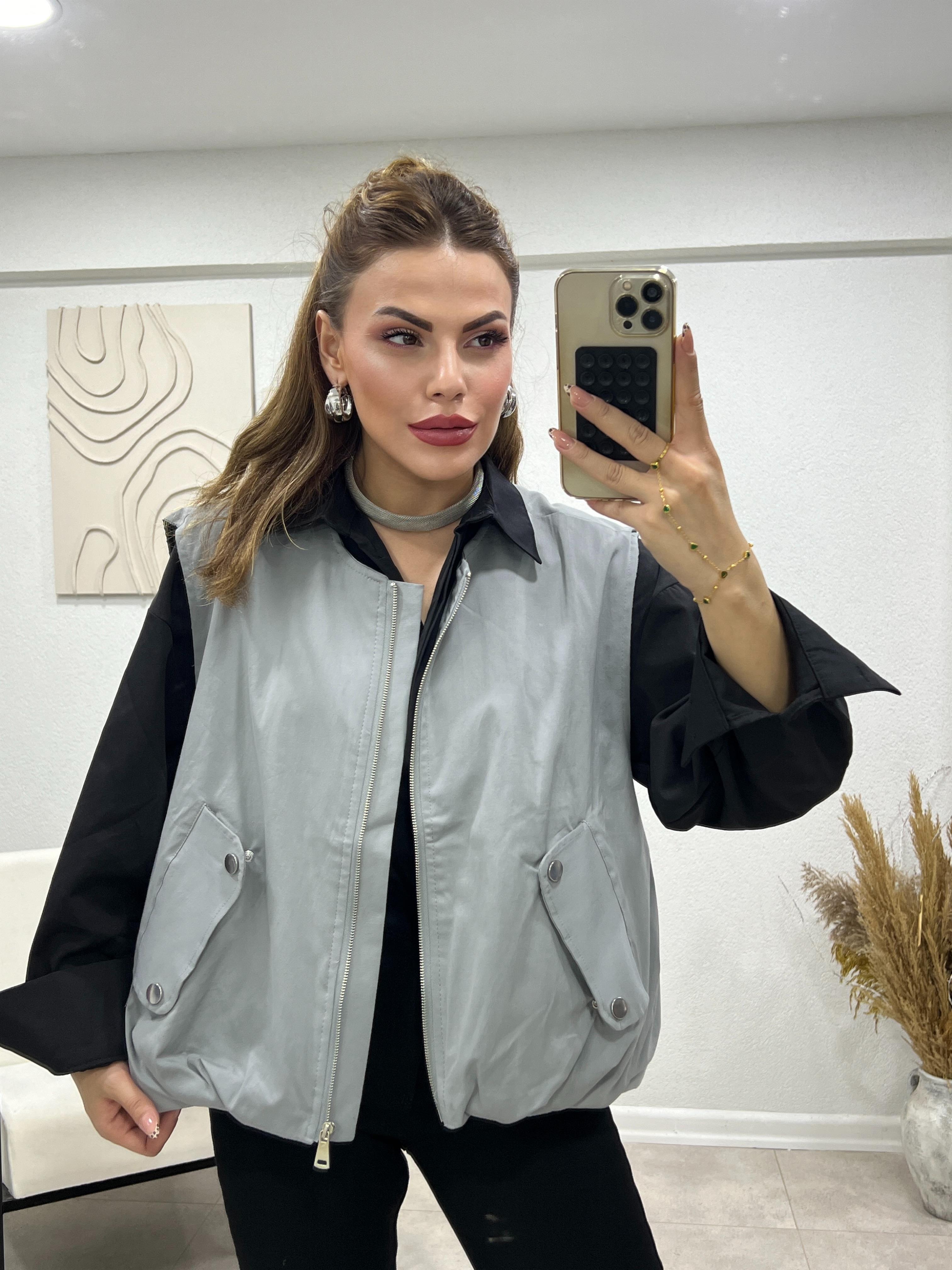 FERMUARLI GRİ YELEK