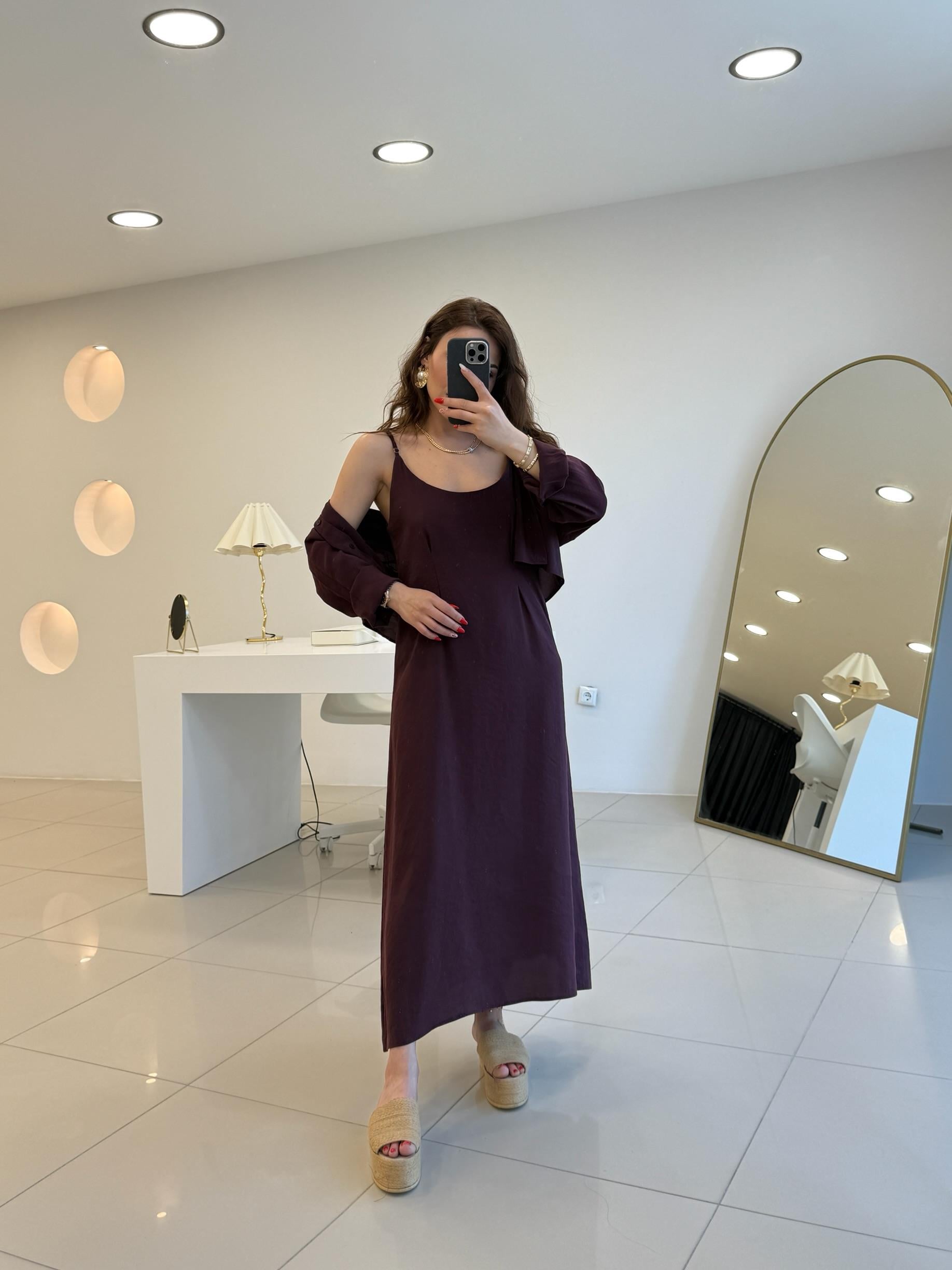 GÖMLEKLİ İP ASKILI TAKIM ELBİSE BORDO