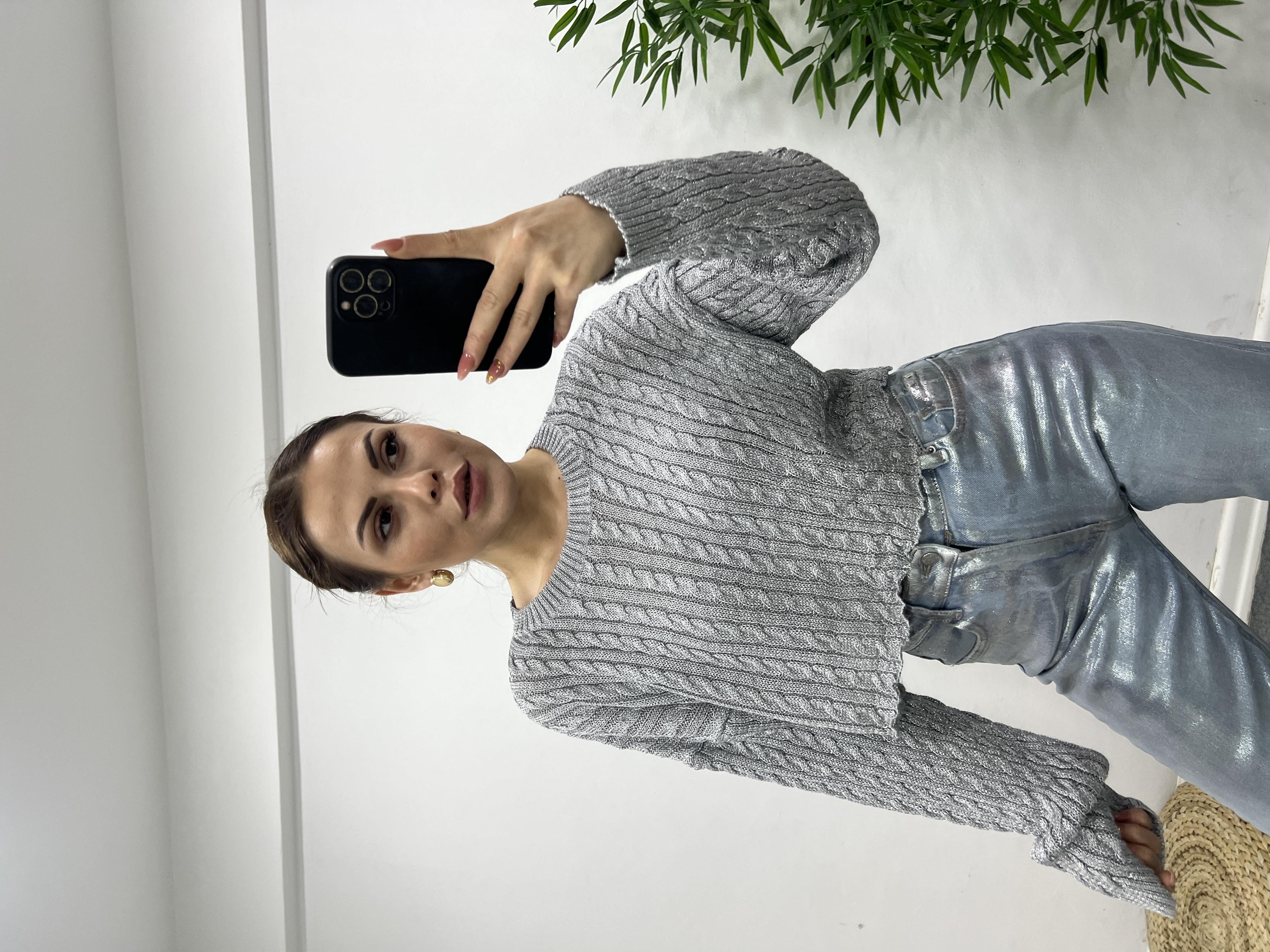 GRİ RENK SİMLİ DİLVİN BLUZ