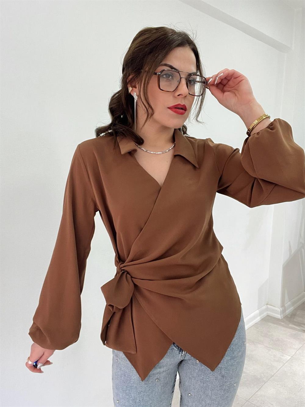 KAHVE  BAĞLAMALI BLUZ
