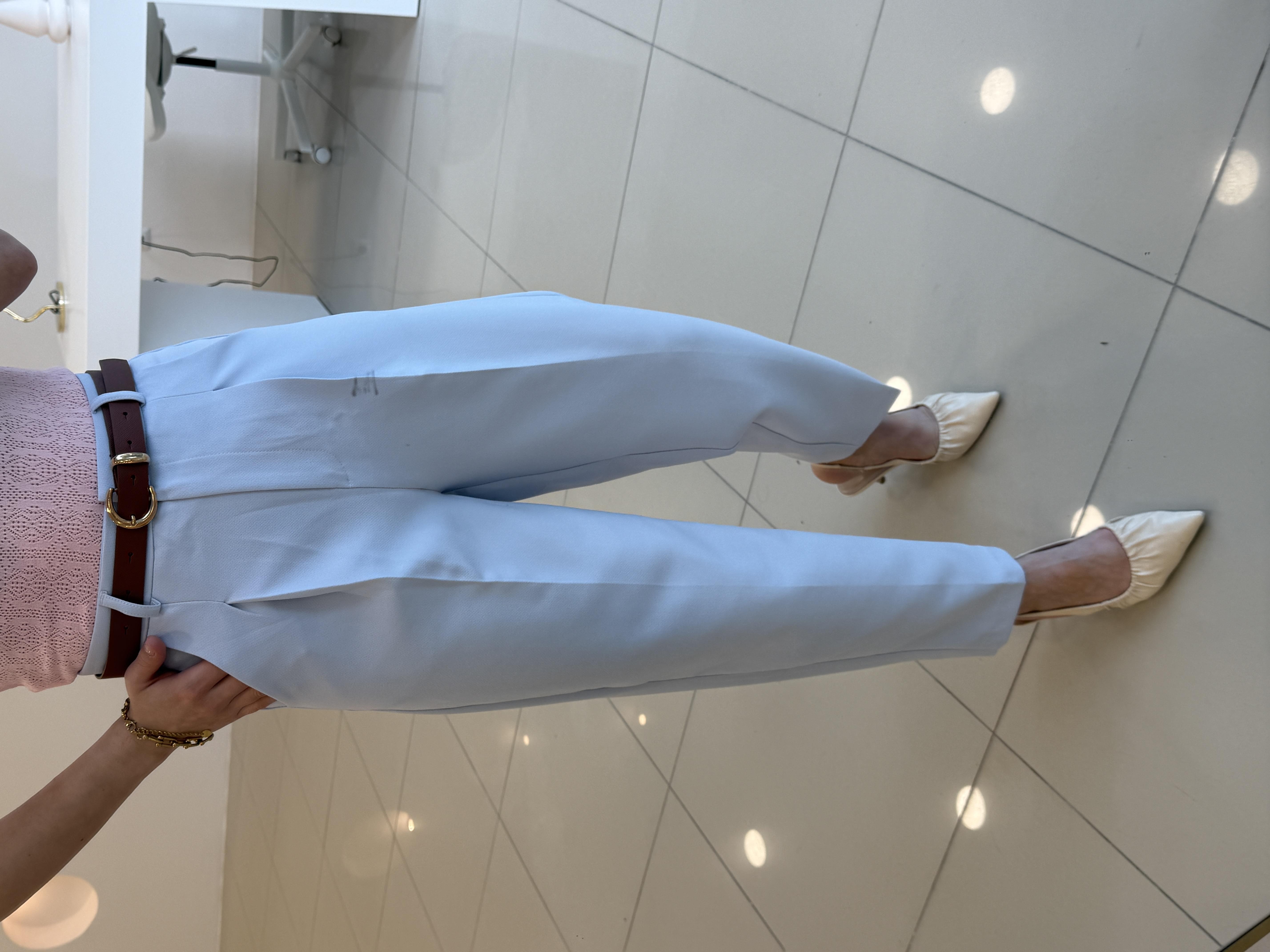 KEMERLİ HAVUÇ KESİM PANTOLON 