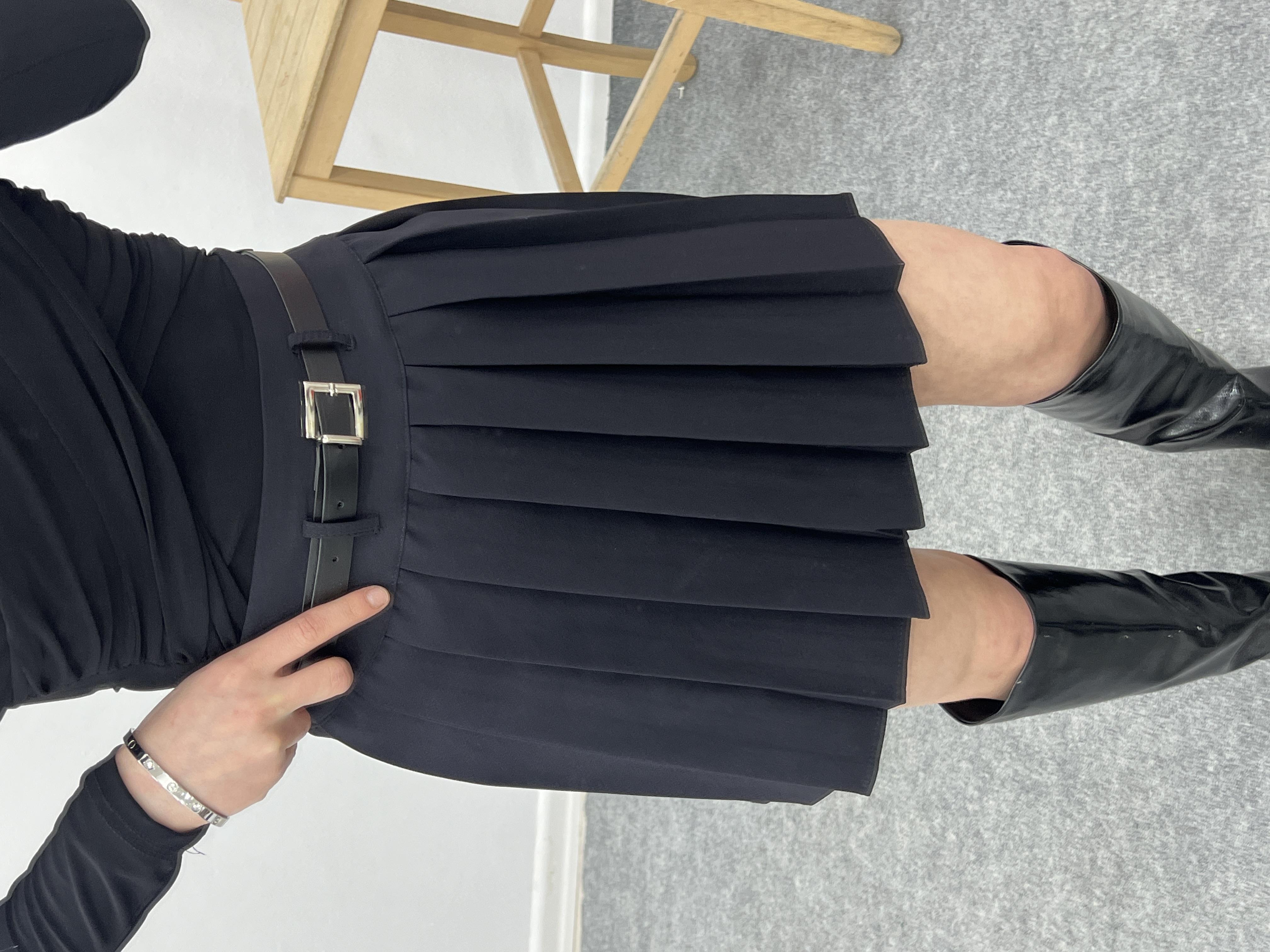 KEMERLİ PİLELİ ETEK SİYAH