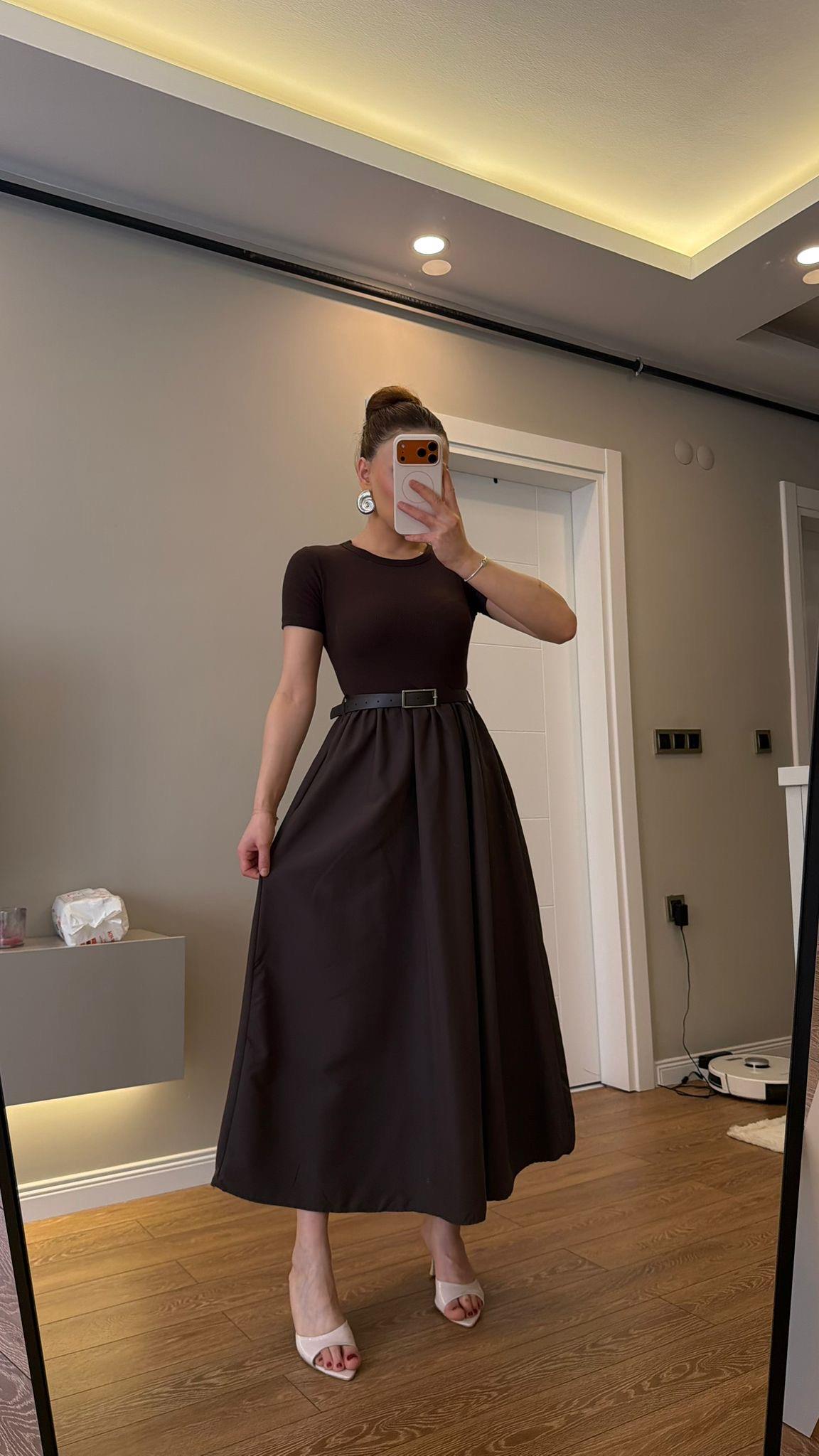 KENDİNDEN KEMERLİ ALT POPLİN KUMAŞ ELBİSE ACI KAHVE