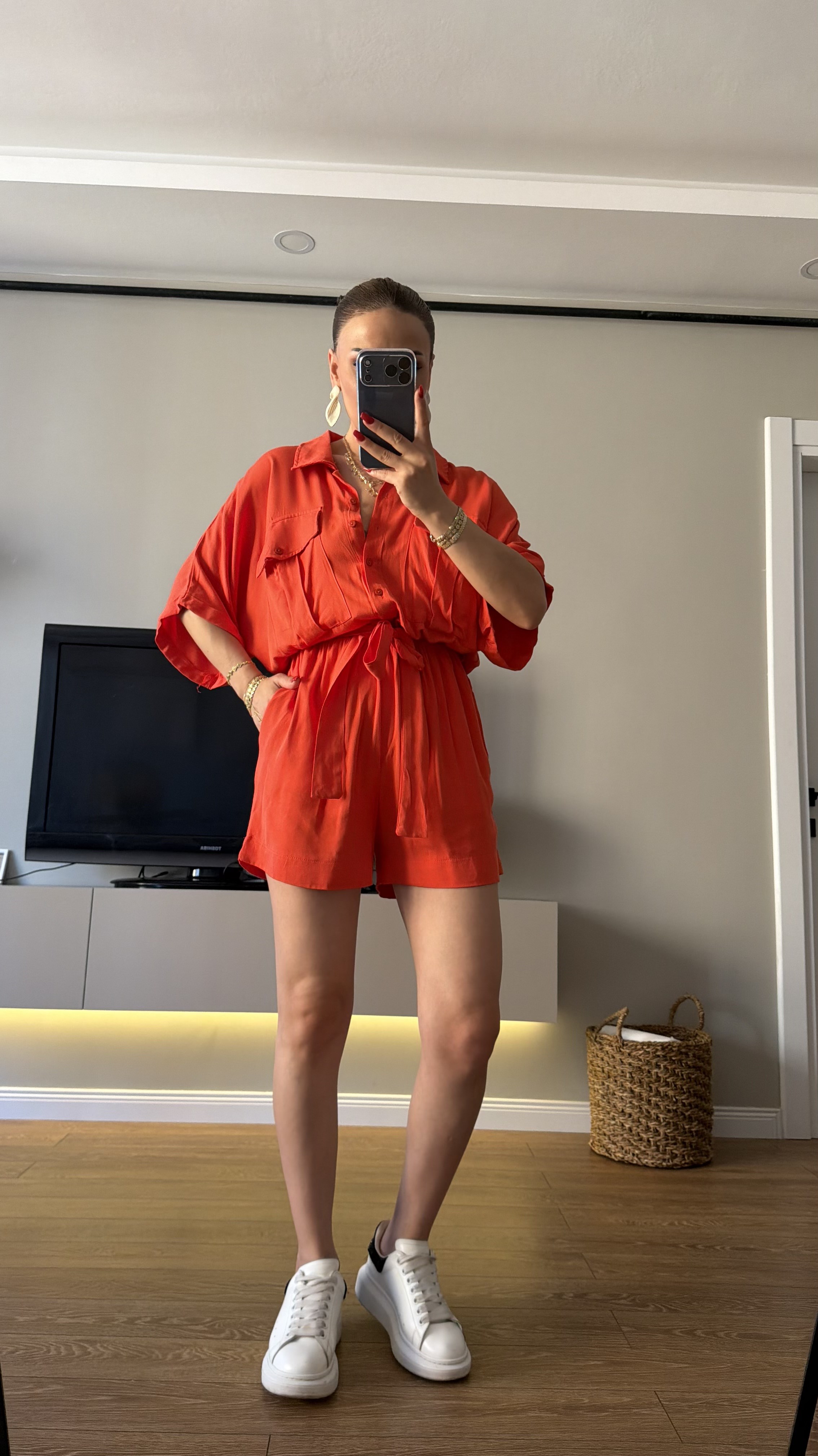 Kırmızı Bel Kuşaklı Tensel Tulum