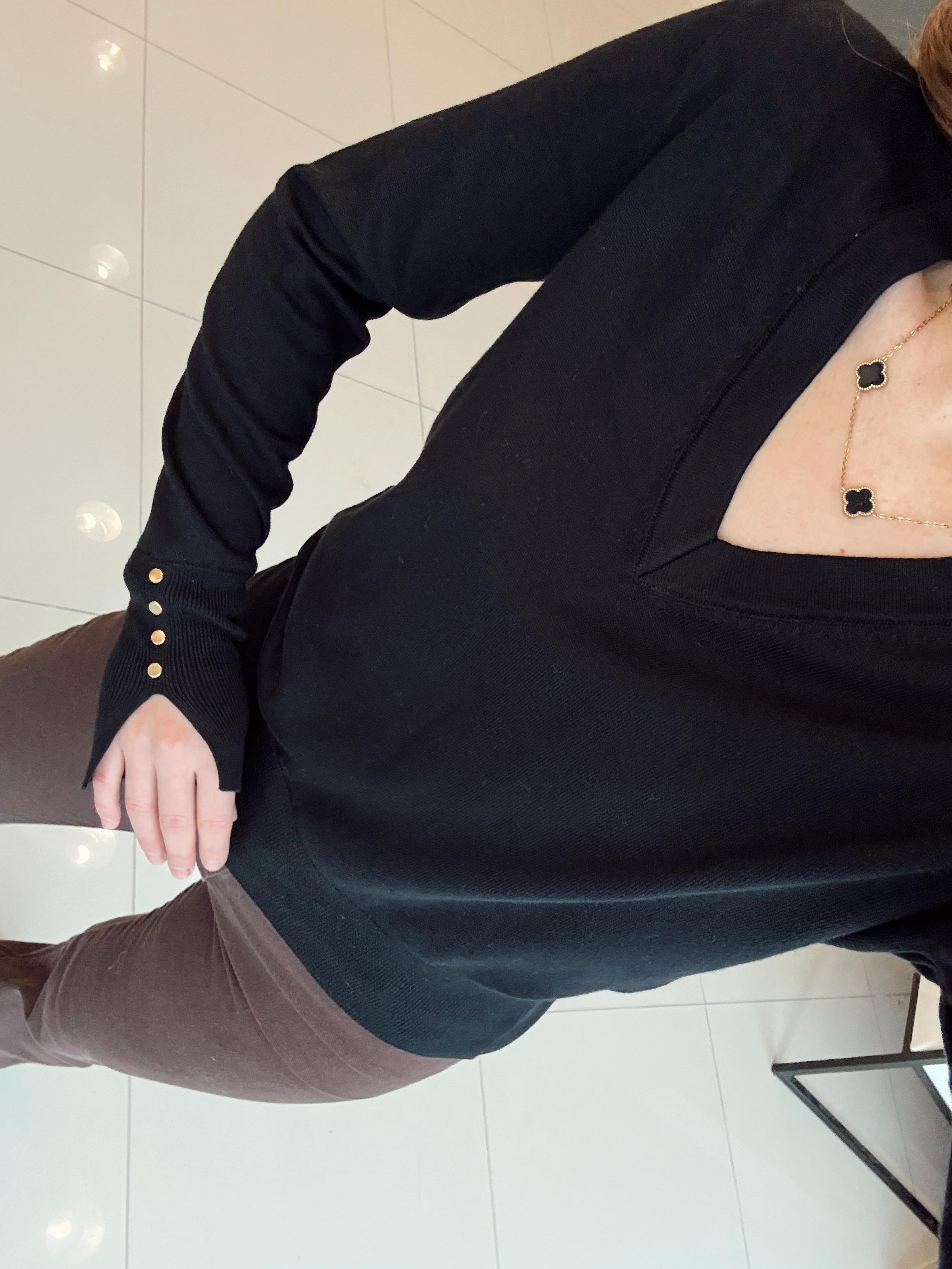 KOL UCU YIRTMAÇLI V YAKA BASİC TRİKO SİYAH