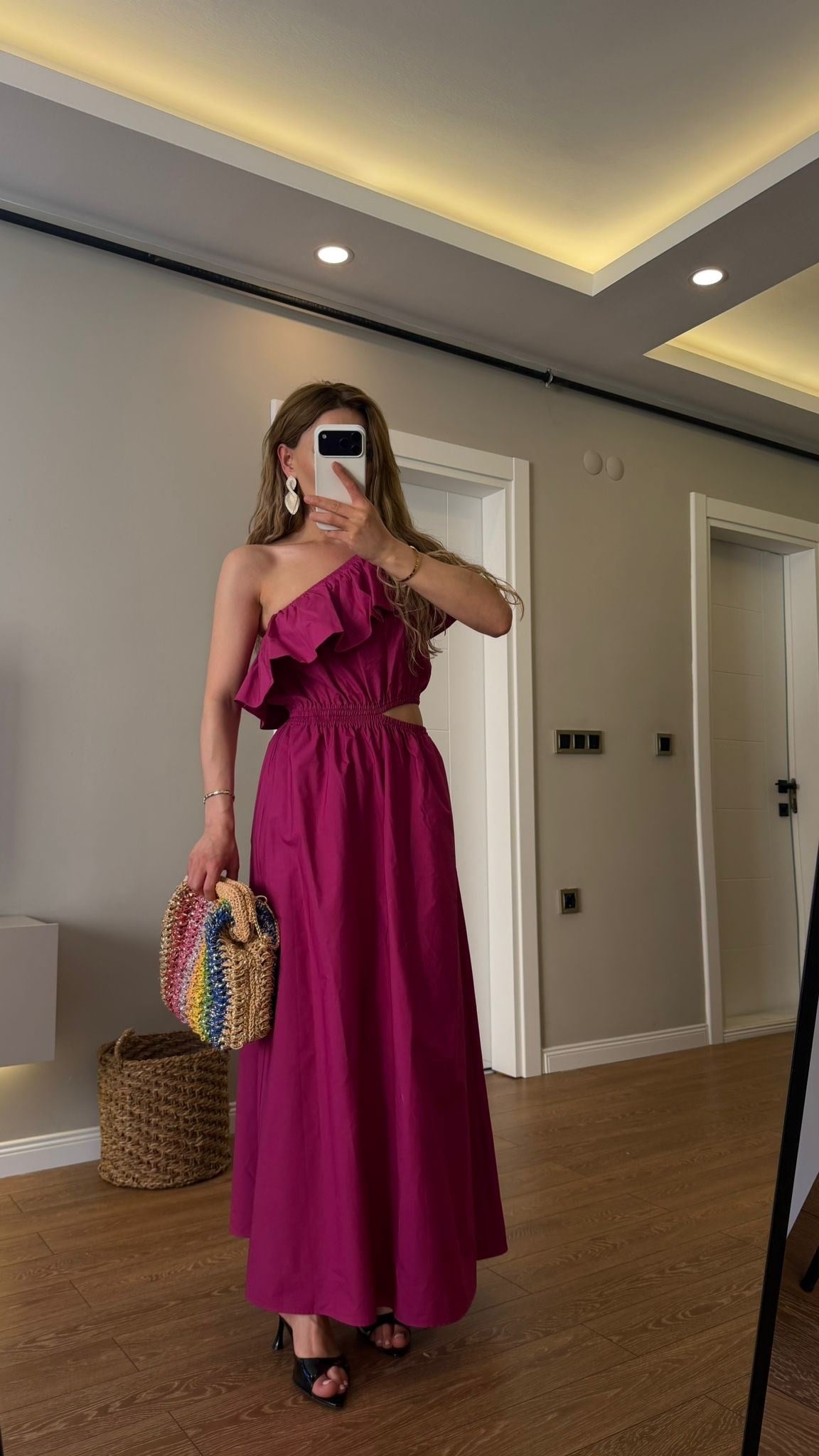 MARKA MODEL TEK OMUZ MAXİ KLOŞ ELBİSE FUŞYA