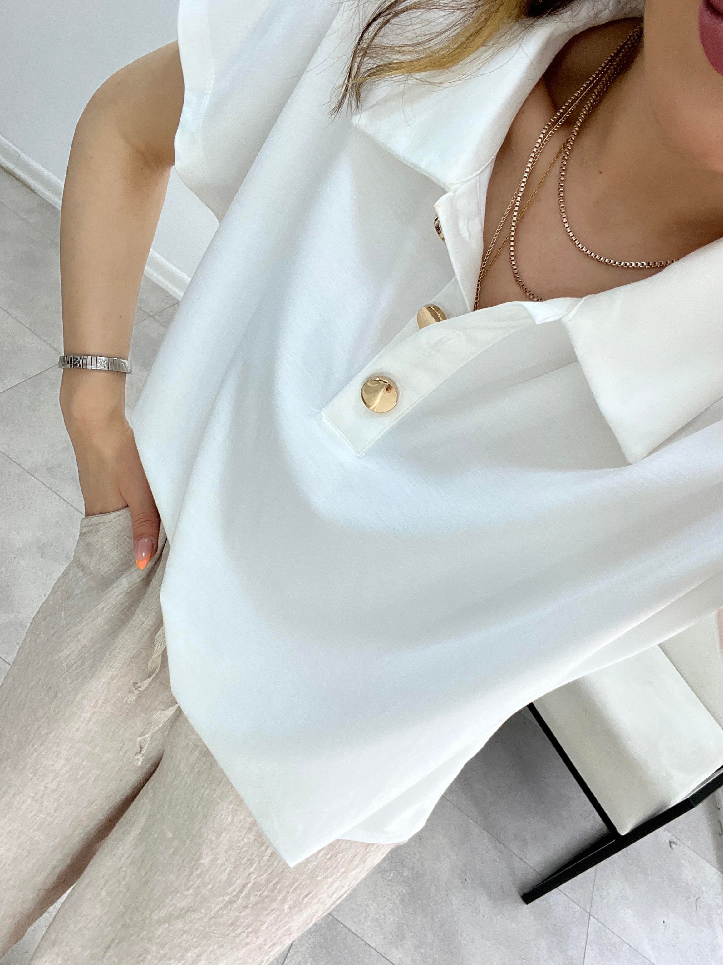 MODAL KUMAŞ GOLD DÜĞMELİ TSHİRT BEYAZ