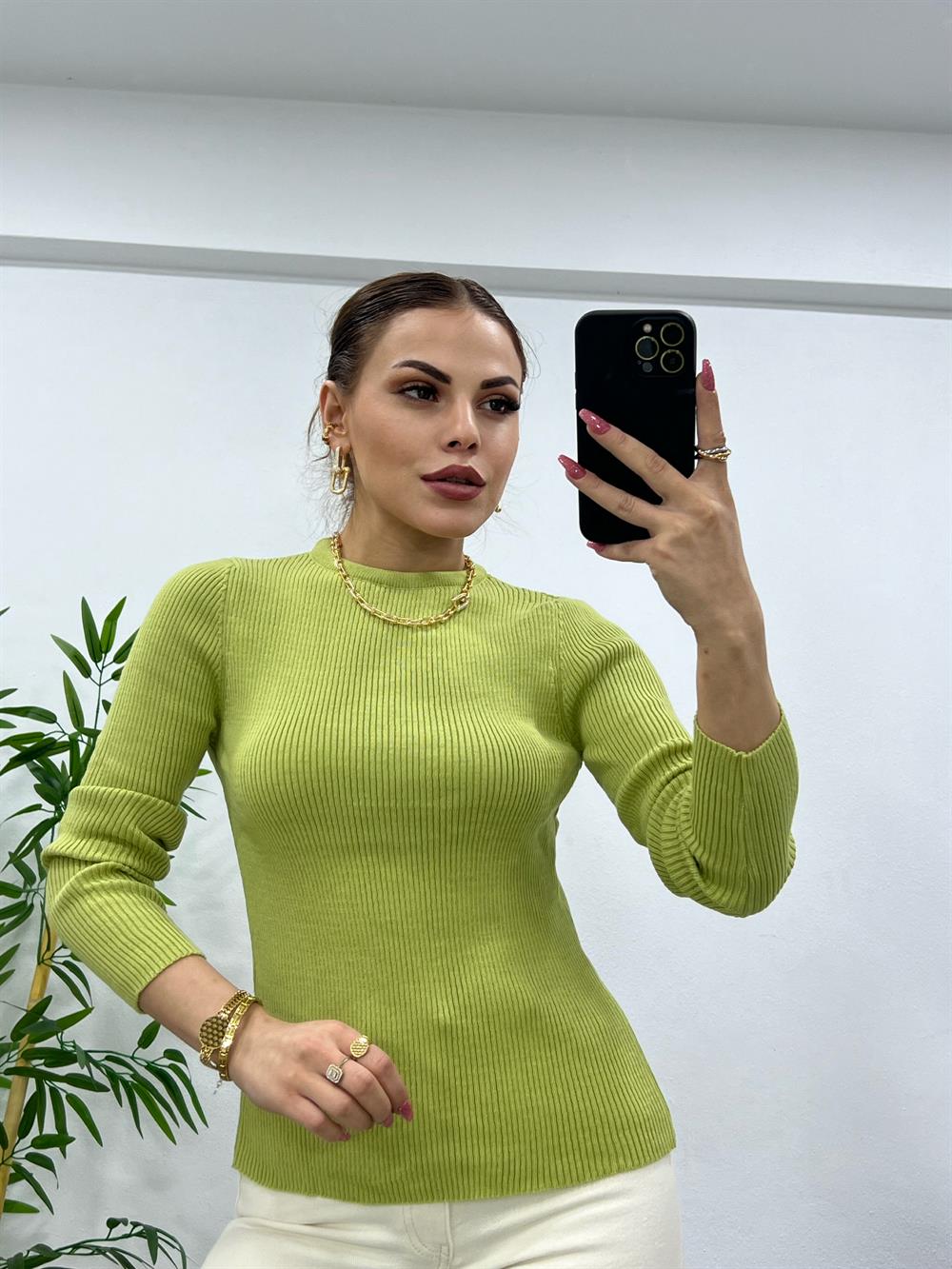 OLİV YEŞİLİ BİSİKLET YAKA TRİKO