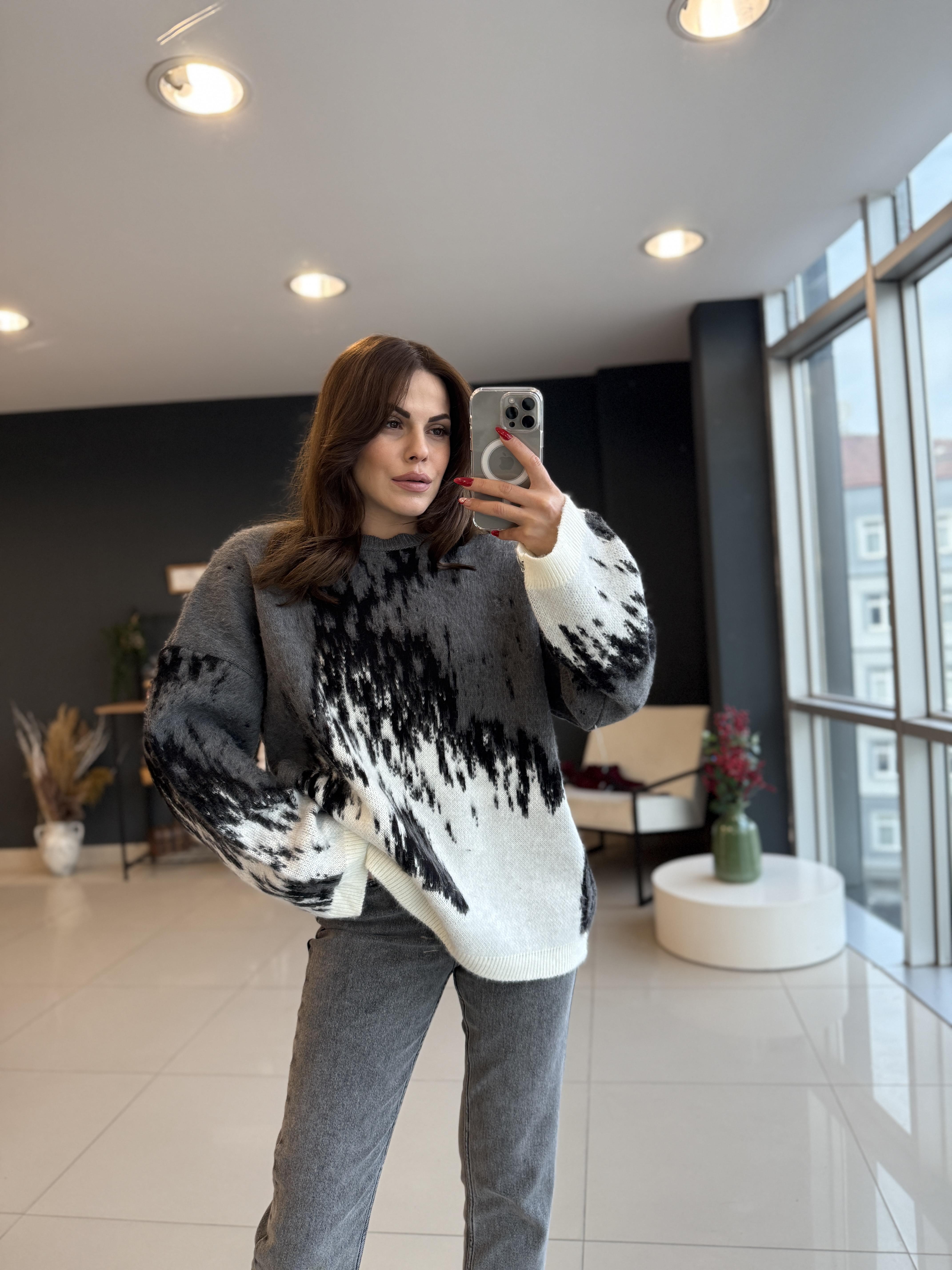 ORJİNAL MARKA DESENLİ GRİ KAZAK