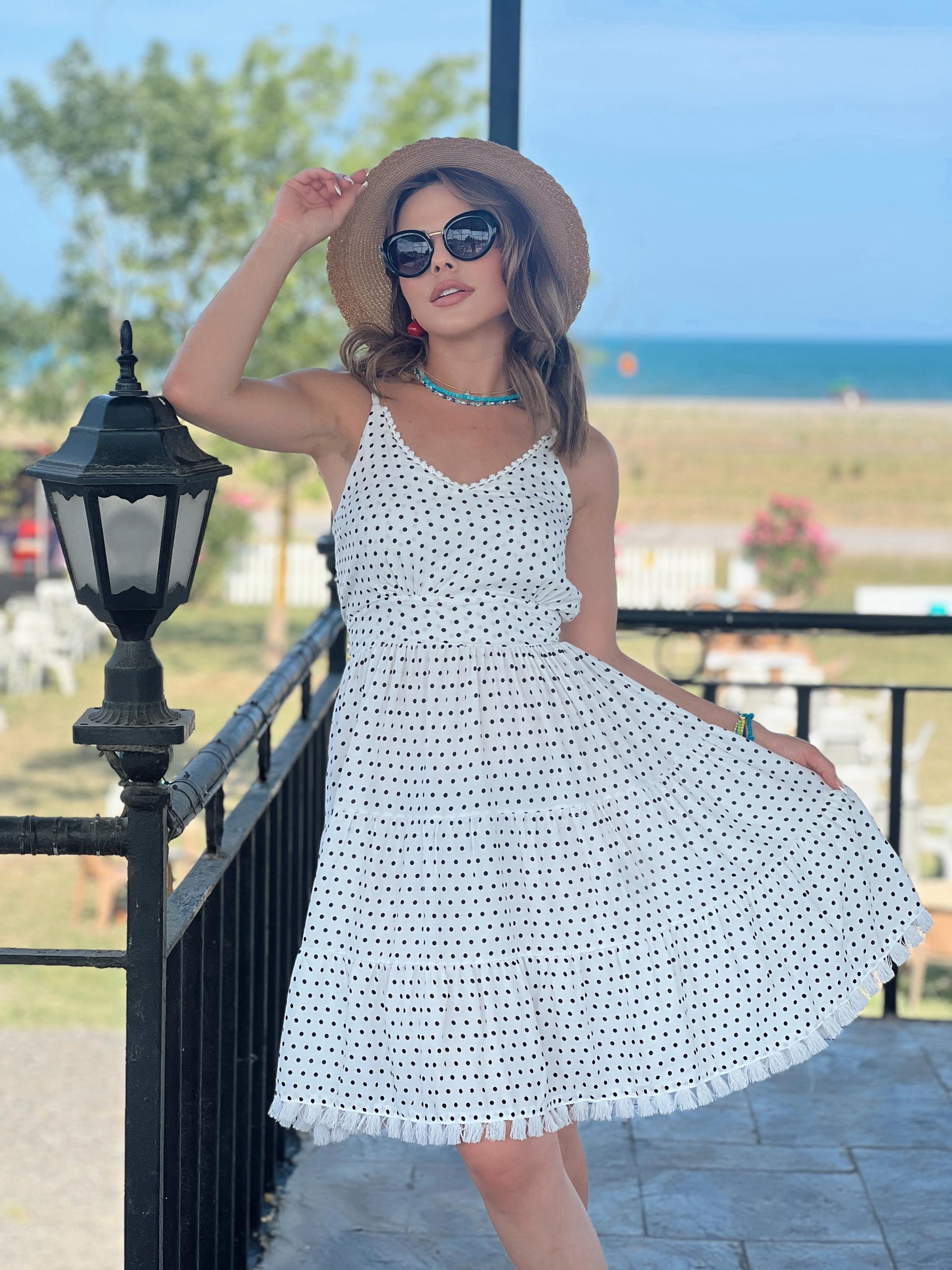 PUANTİYE KEMERLİ ELBİSE  BEYAZ