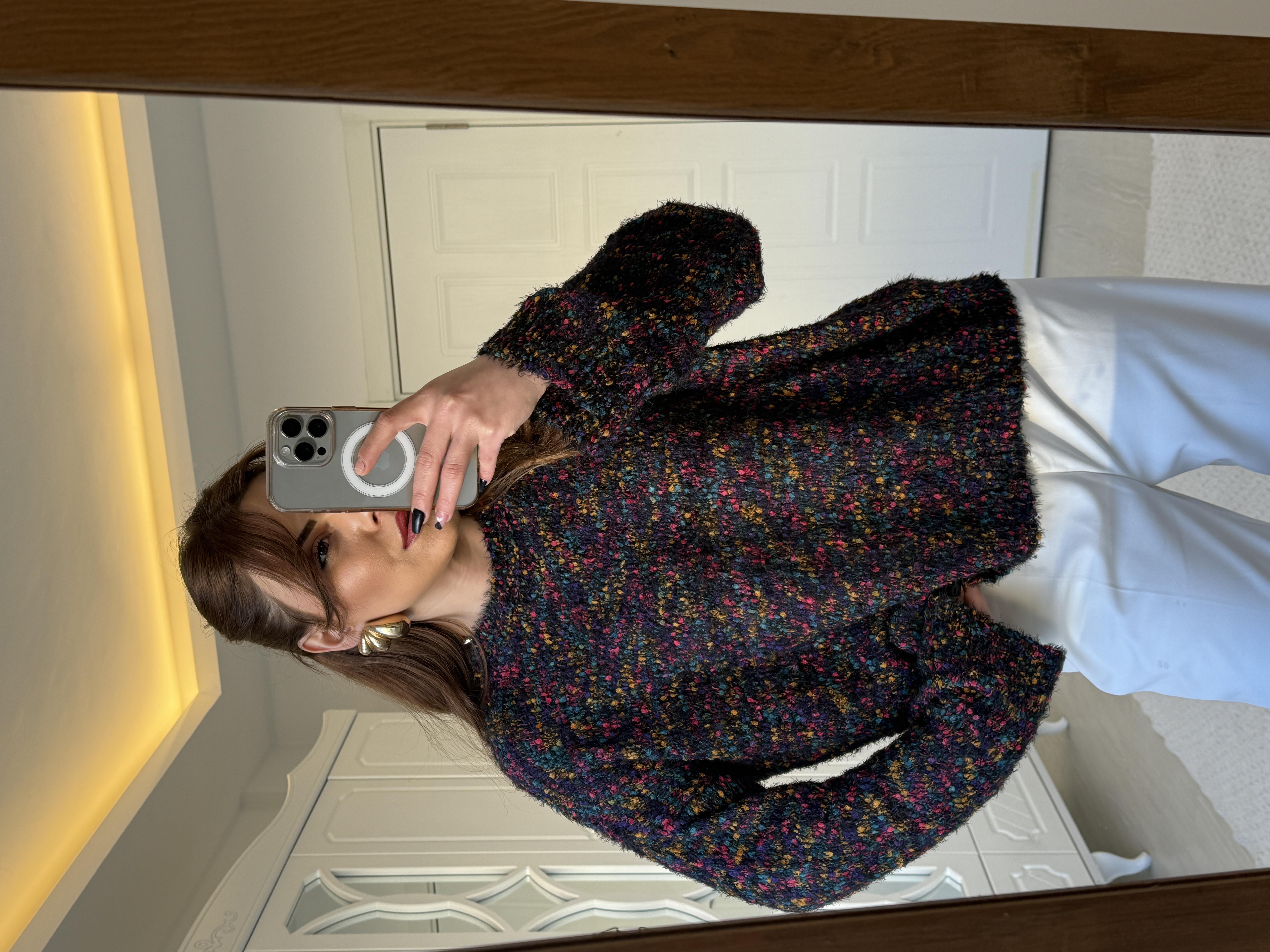 RENKLİ BİSİKLET YAKA KAZAK SİYAH