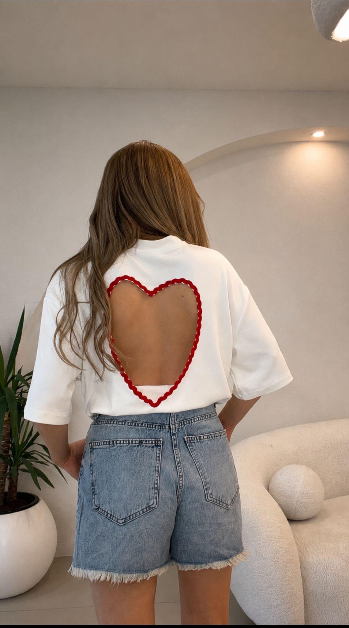 Sırt Kalp Nakışlı Basic Tshırt Beyaz