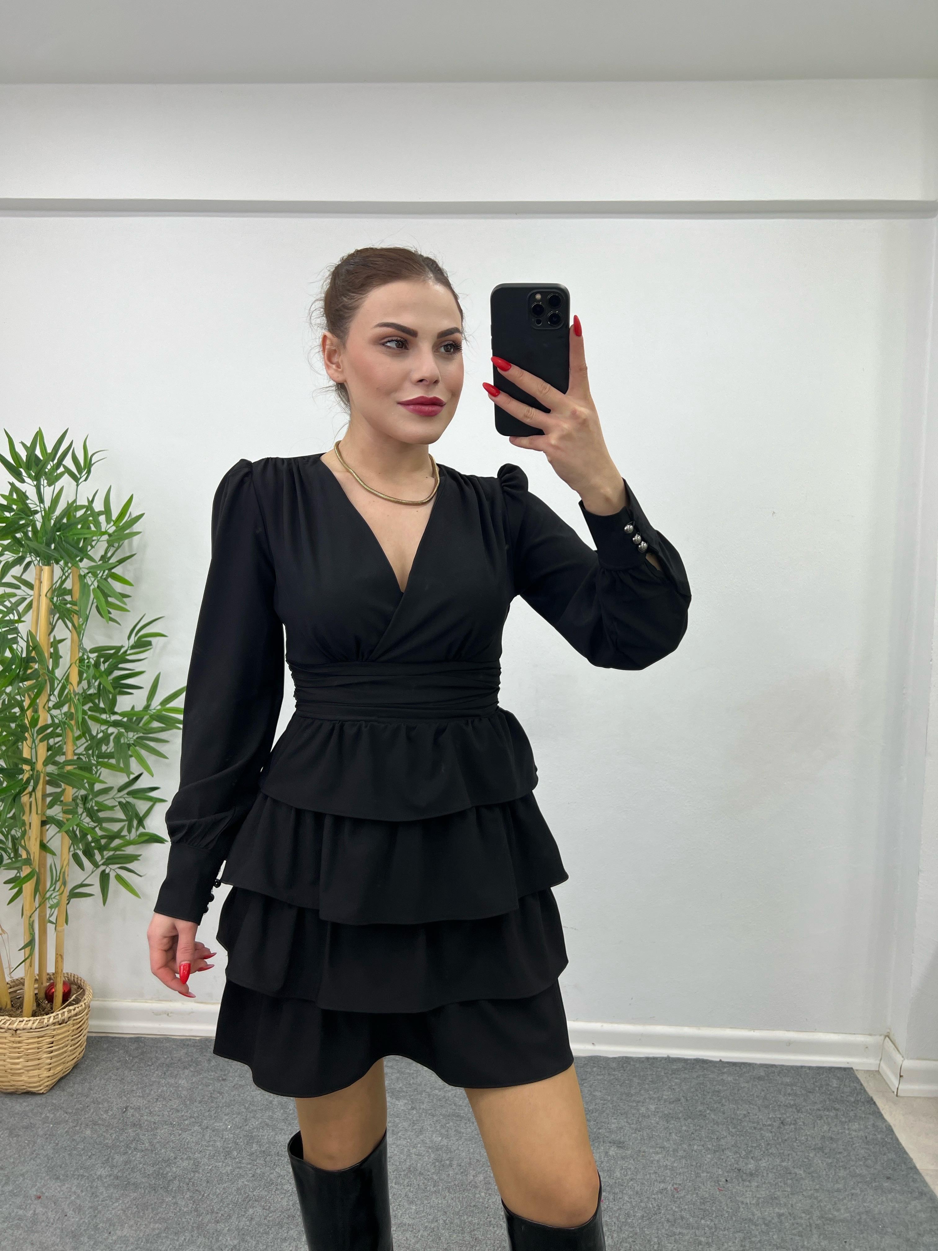 SİYAH ALT TARAFI FIRFIRLI ELBİSE