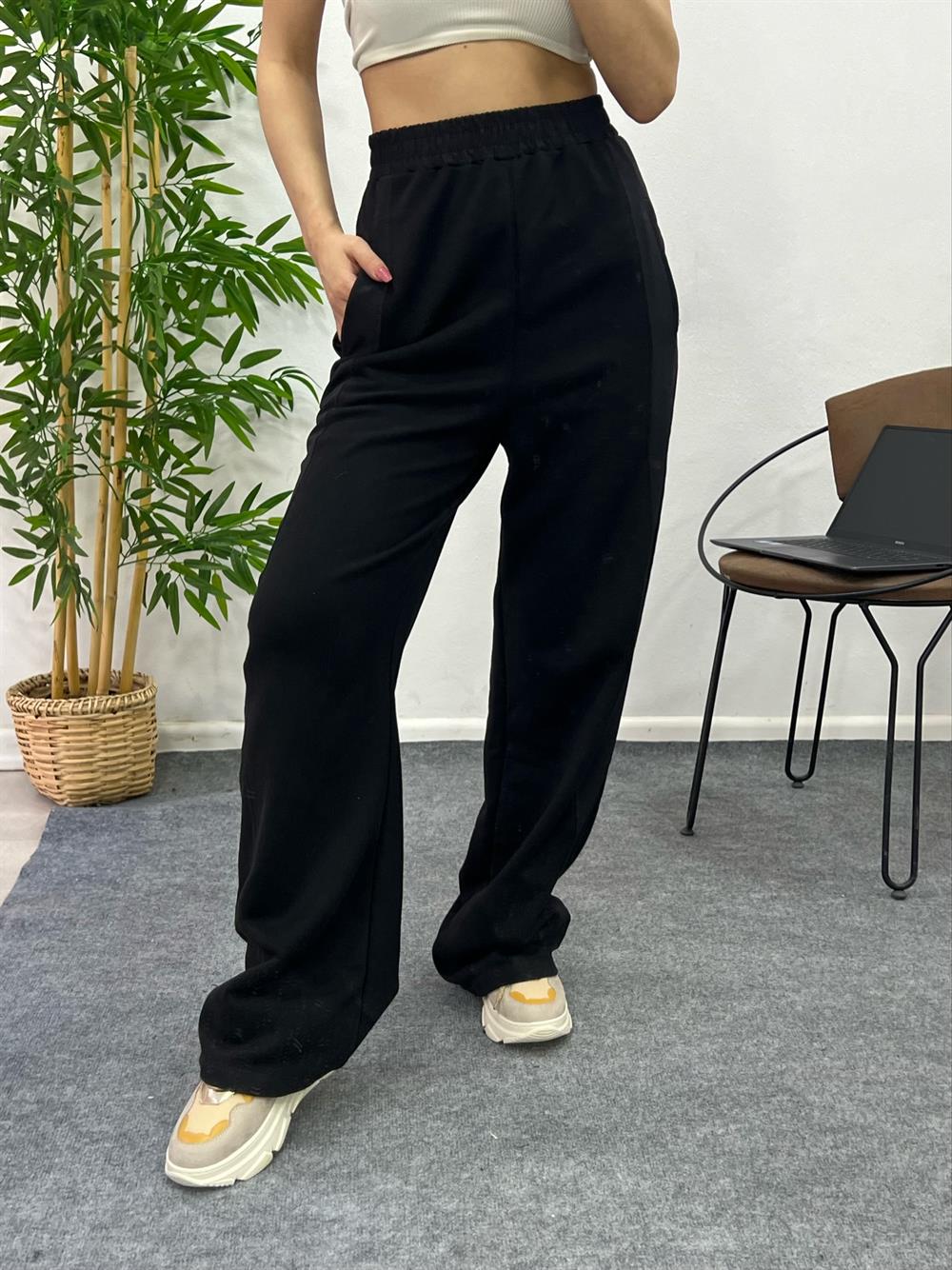 SİYAH BOL PAÇA EŞOFMAN ALTI