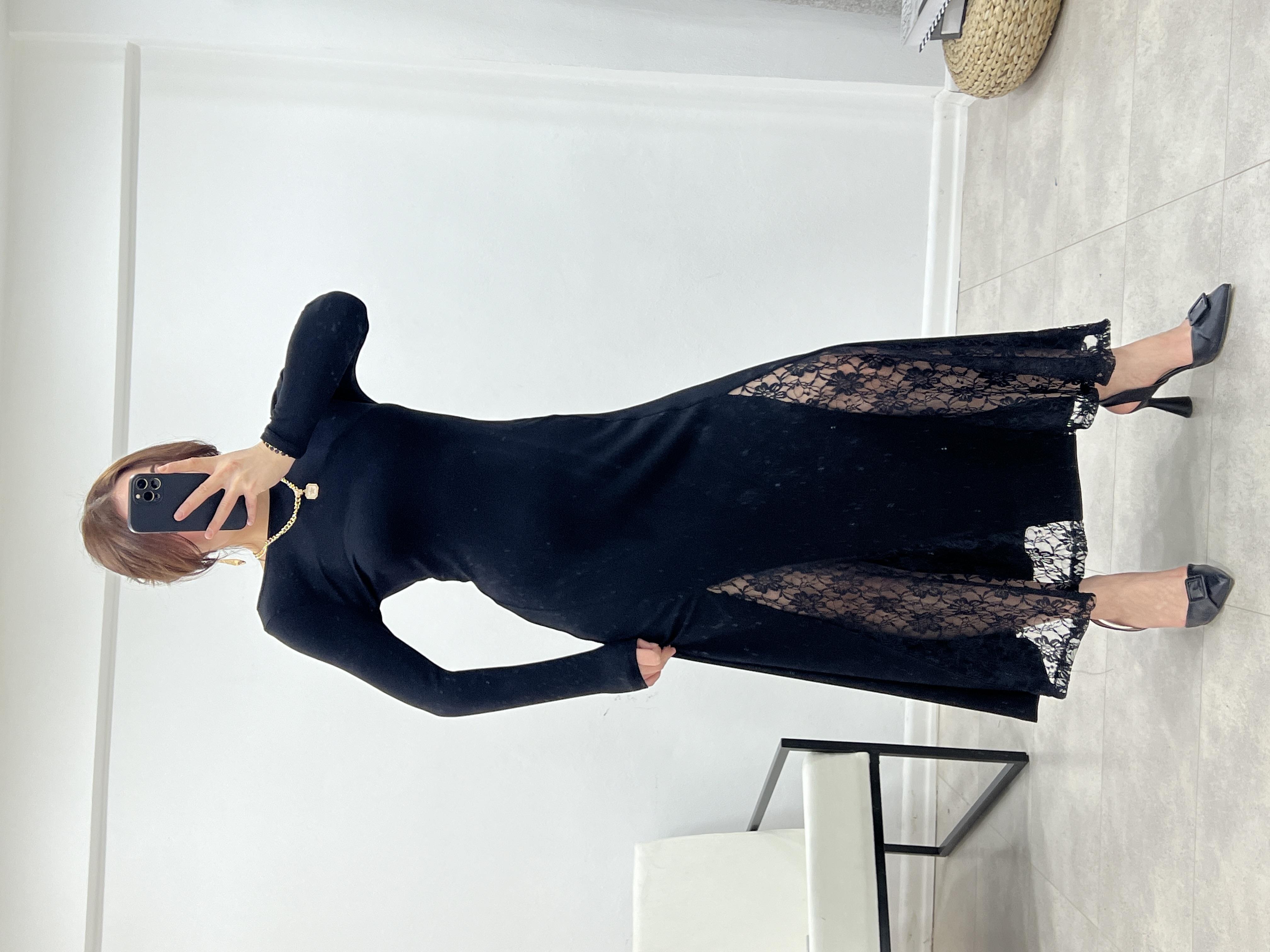 SİYAH SIRT DEKOLTELİ DANTEL DETAYLI ELBİSE