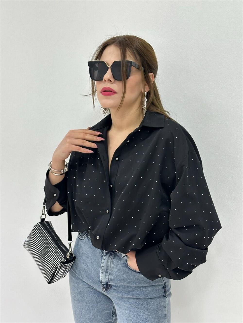 SİYAH TAŞLI GÖMLEK