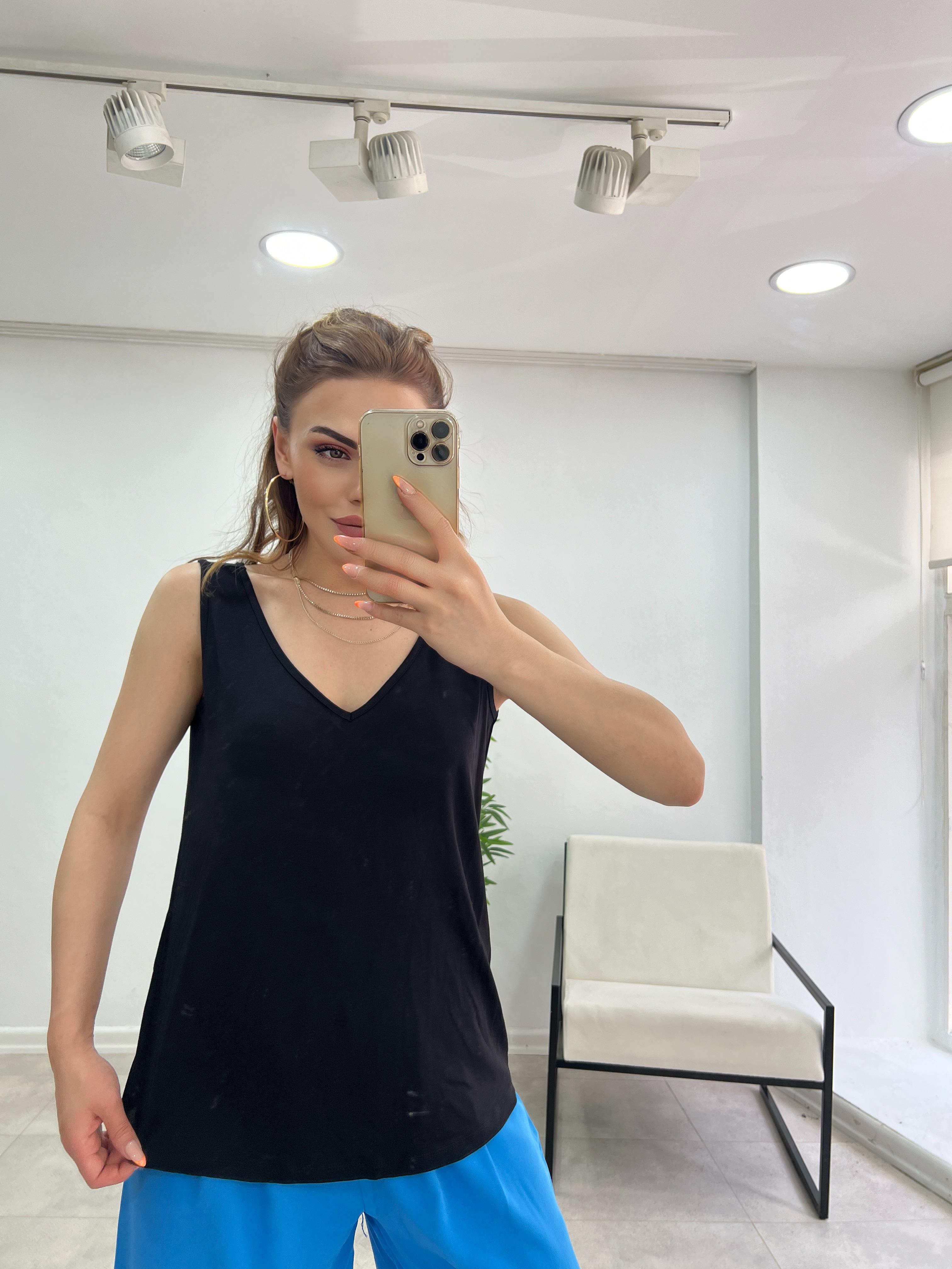 SİYAH V YAKA SALAŞ ATLET