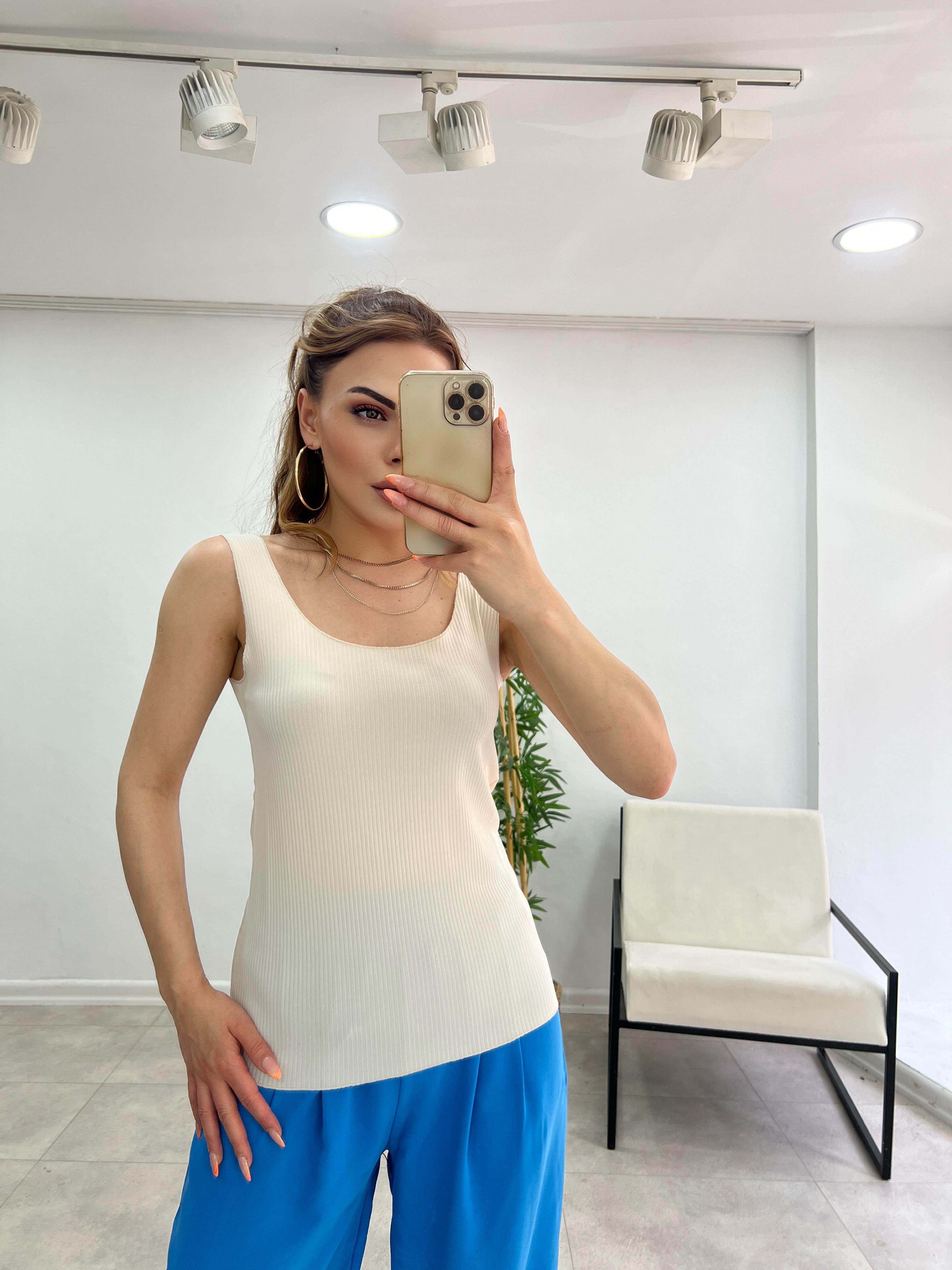 TAŞ  KARE YAKA FİTİLLİ ATLET 