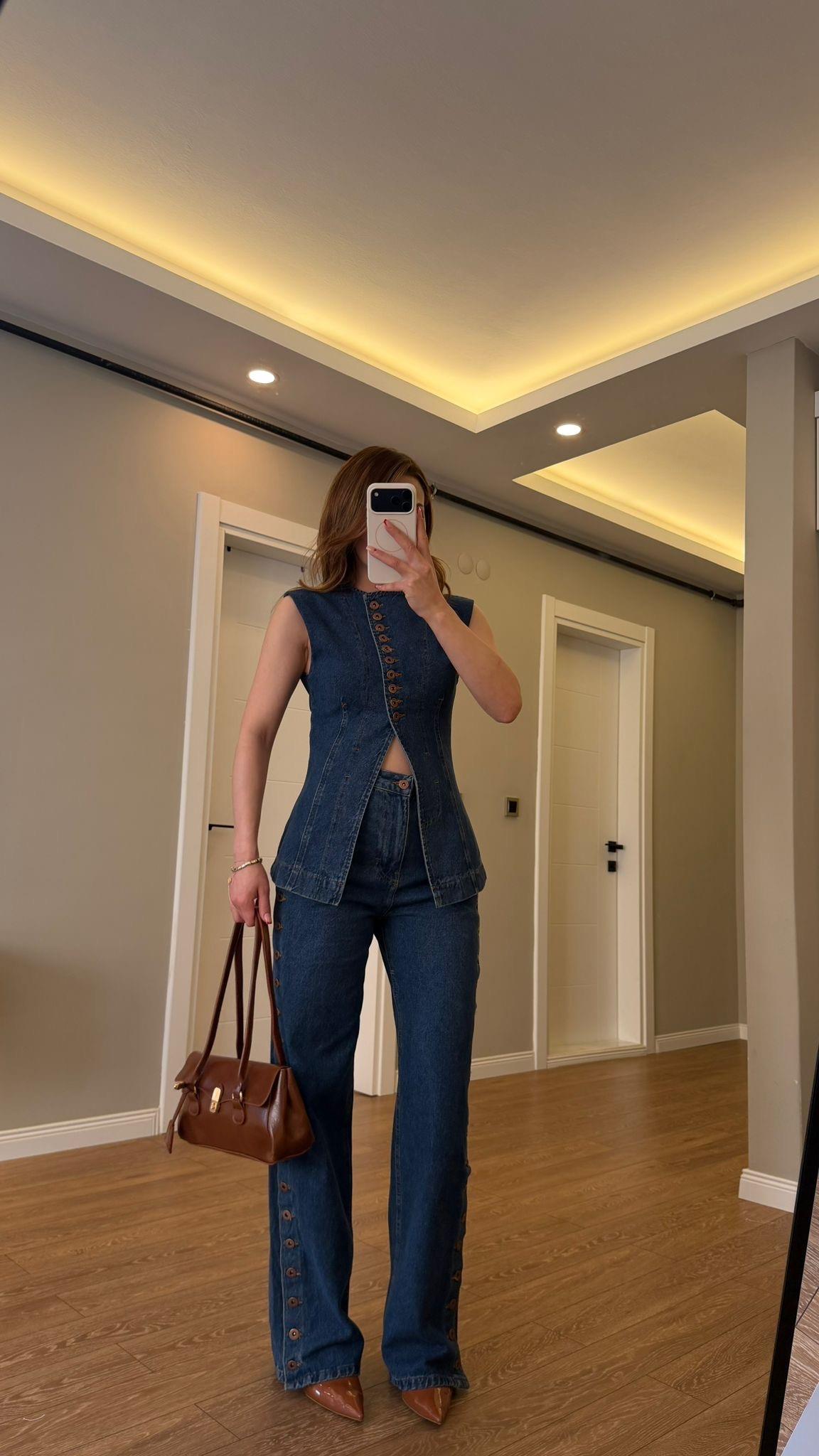 TASARIM DÜĞME DETAYLI DENİM TAKIM