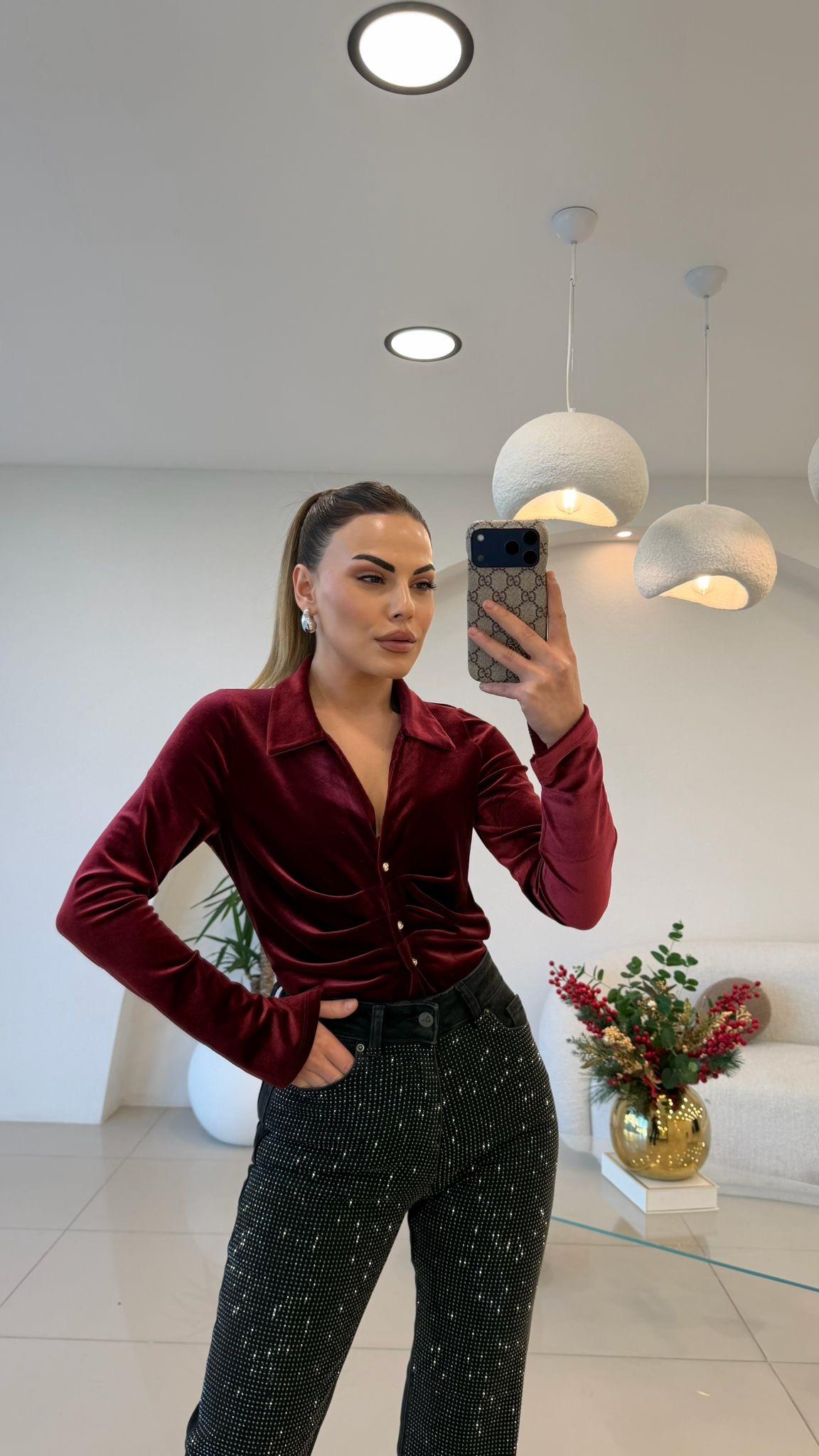 TASARIM GÖĞÜS PİLELİ KADİFE BLUZ BORDO