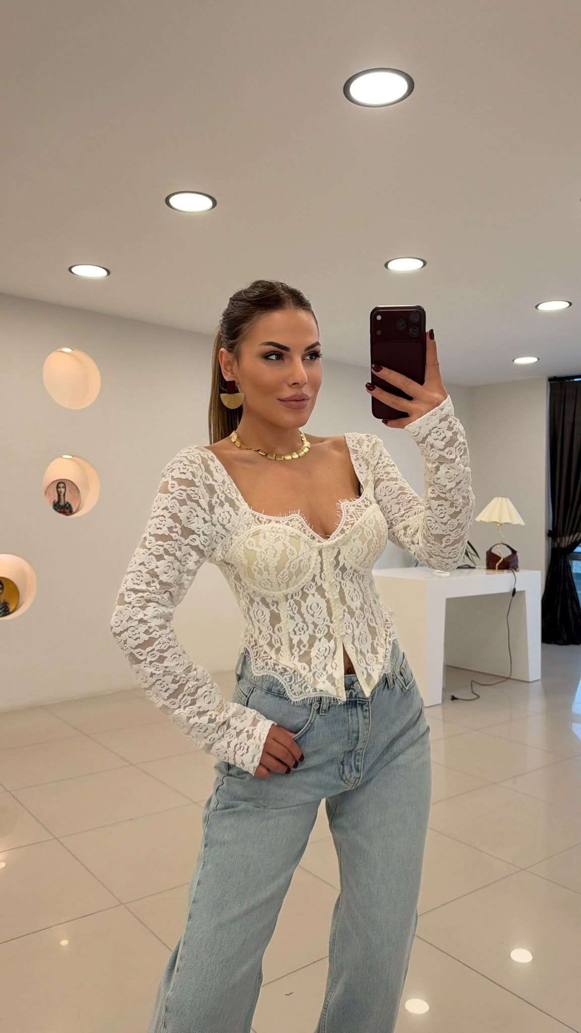 Tasarım Kare Yaka Dantelli Kadife Dokulu Büstiyer Bluz Beyaz