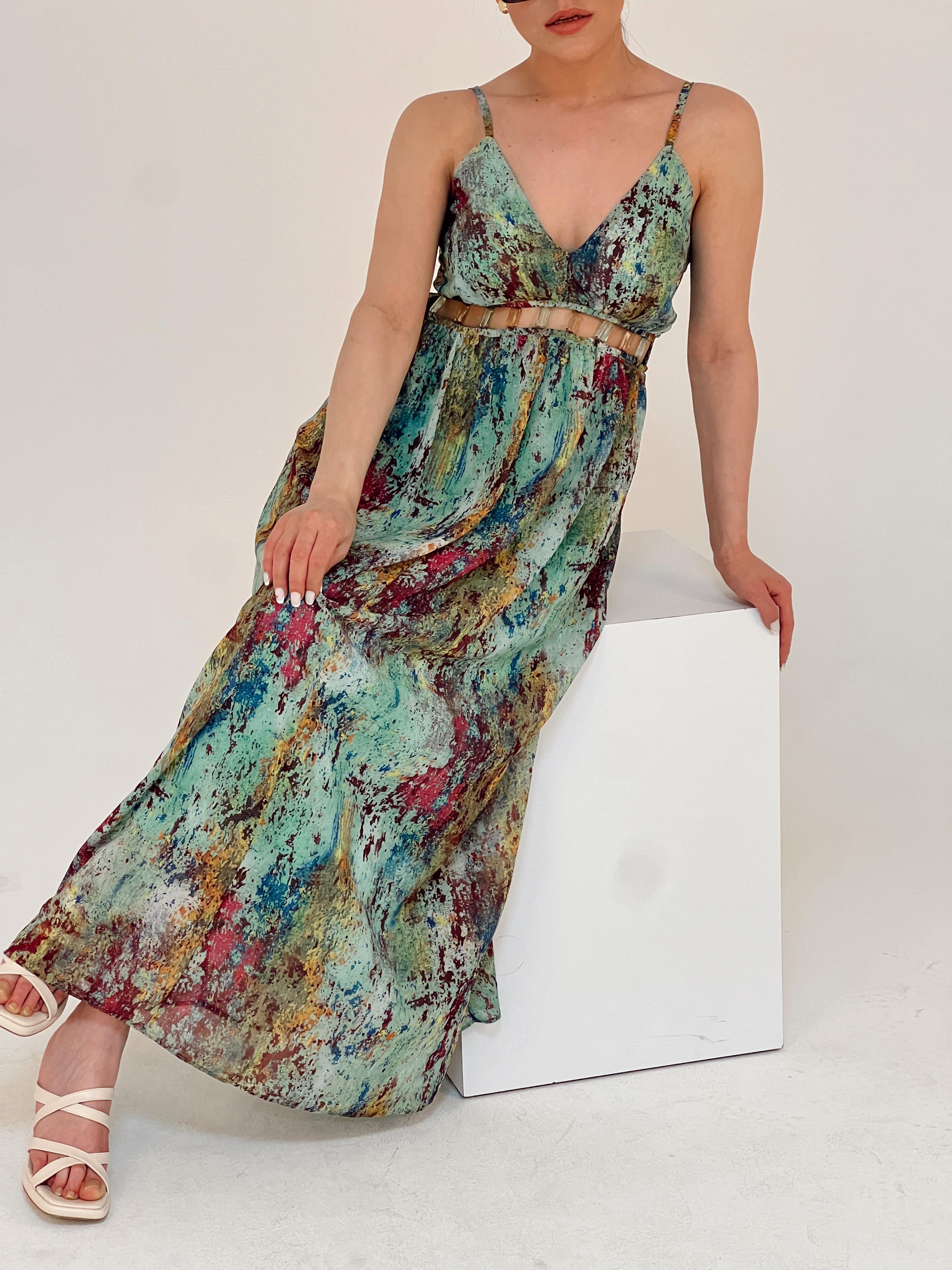 TASARIM MARKA MUADİLİ TAŞ DETAYLI ELBİSE