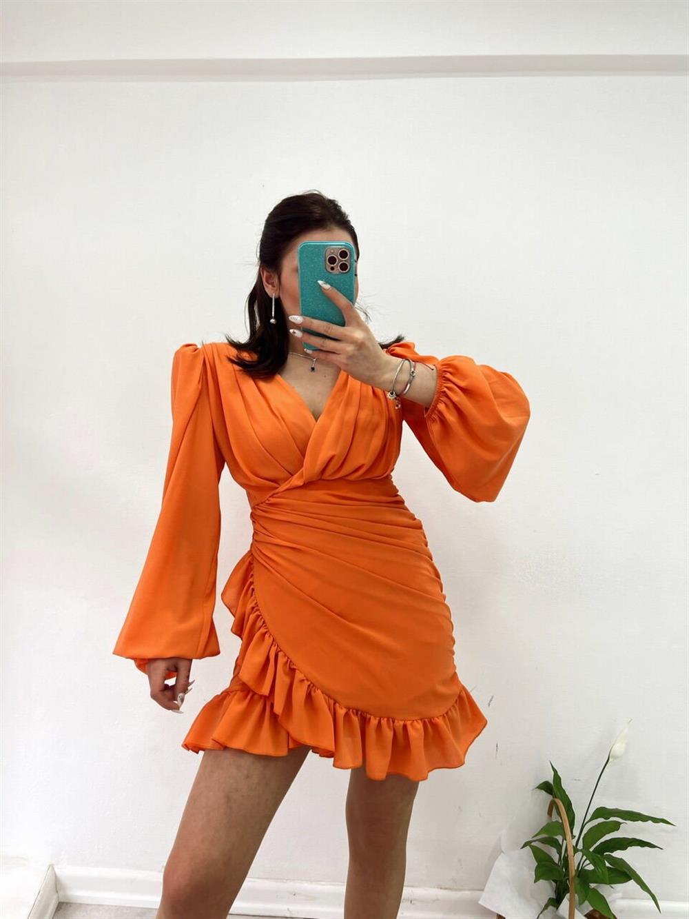 TURUNCU DRAPELİ ŞİFON ELBİSE