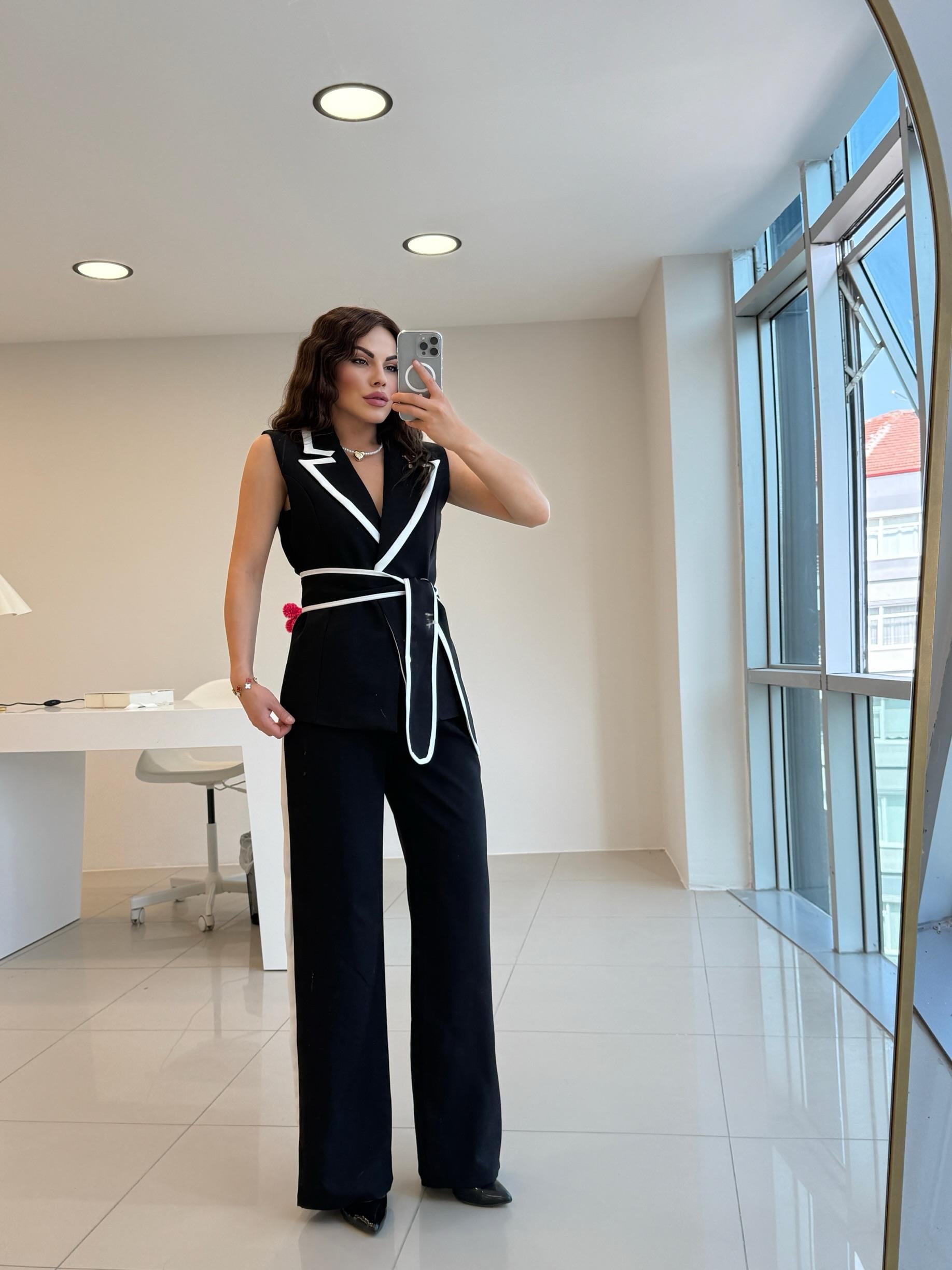 YELEKLİ  ŞERİT DETAYLI İKİLİ TAKIM  SİYAH