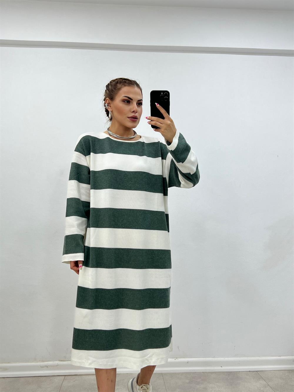 YEŞİL ÇİZGİLİ TRİKO ELBİSE