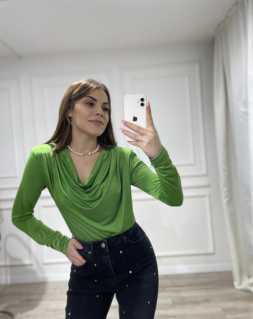 YEŞİL DEGAJE YAKA BLUZ